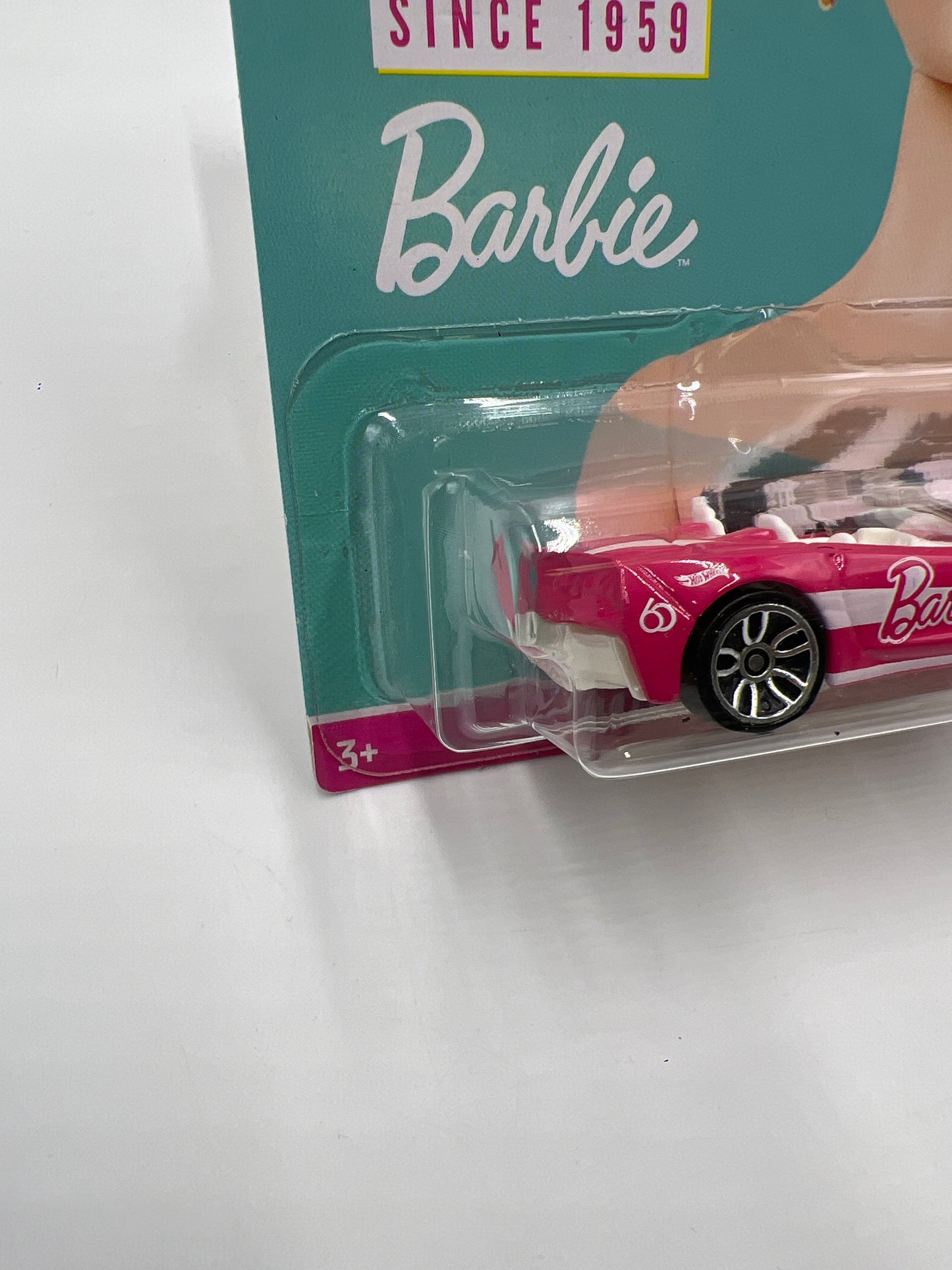 Hot Wheels 60 Years Barbie 14 Corvette Stingray Pink