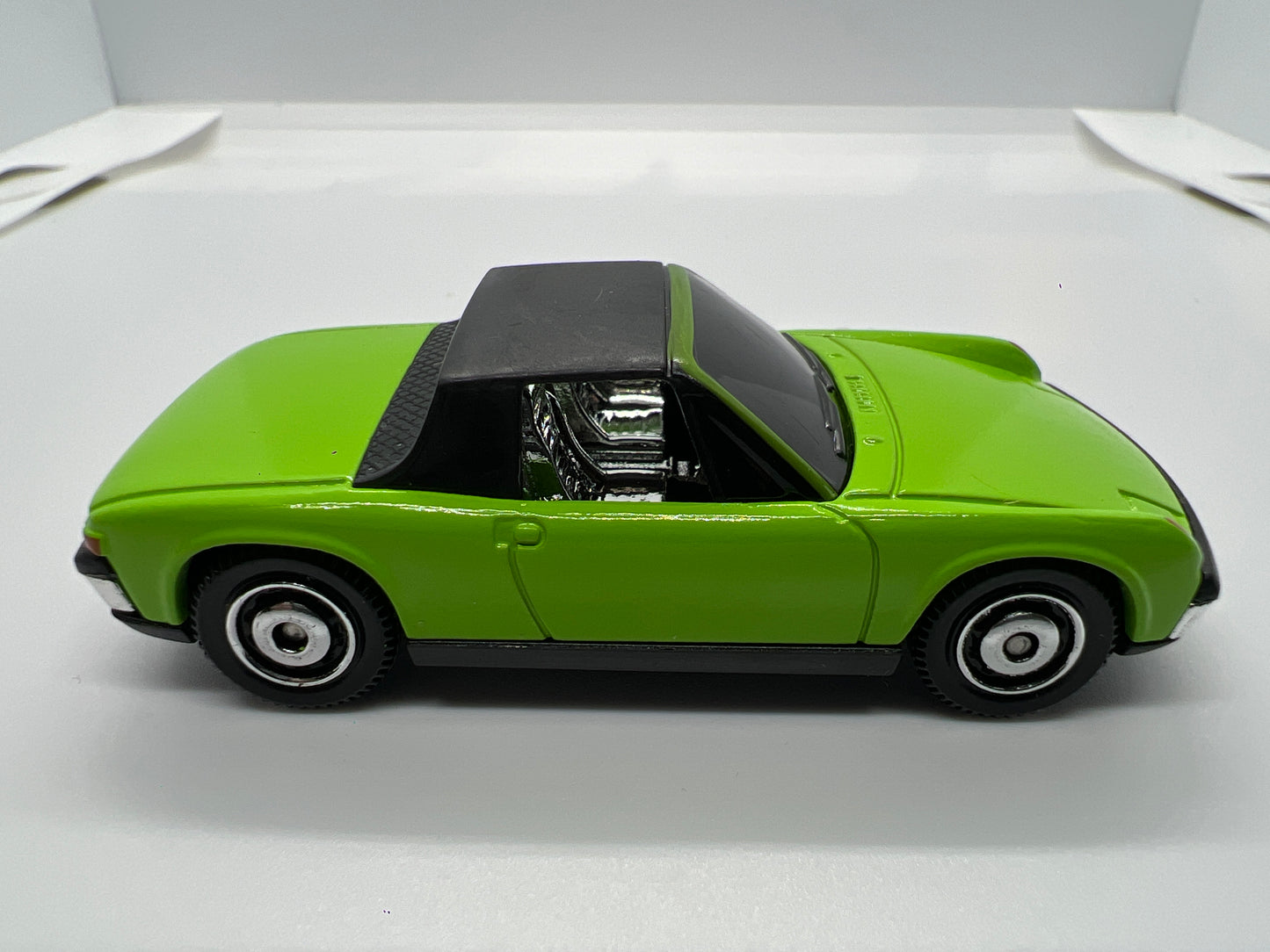 Matchbox 1/64 1971 Porsche 914 Lime Green Loose