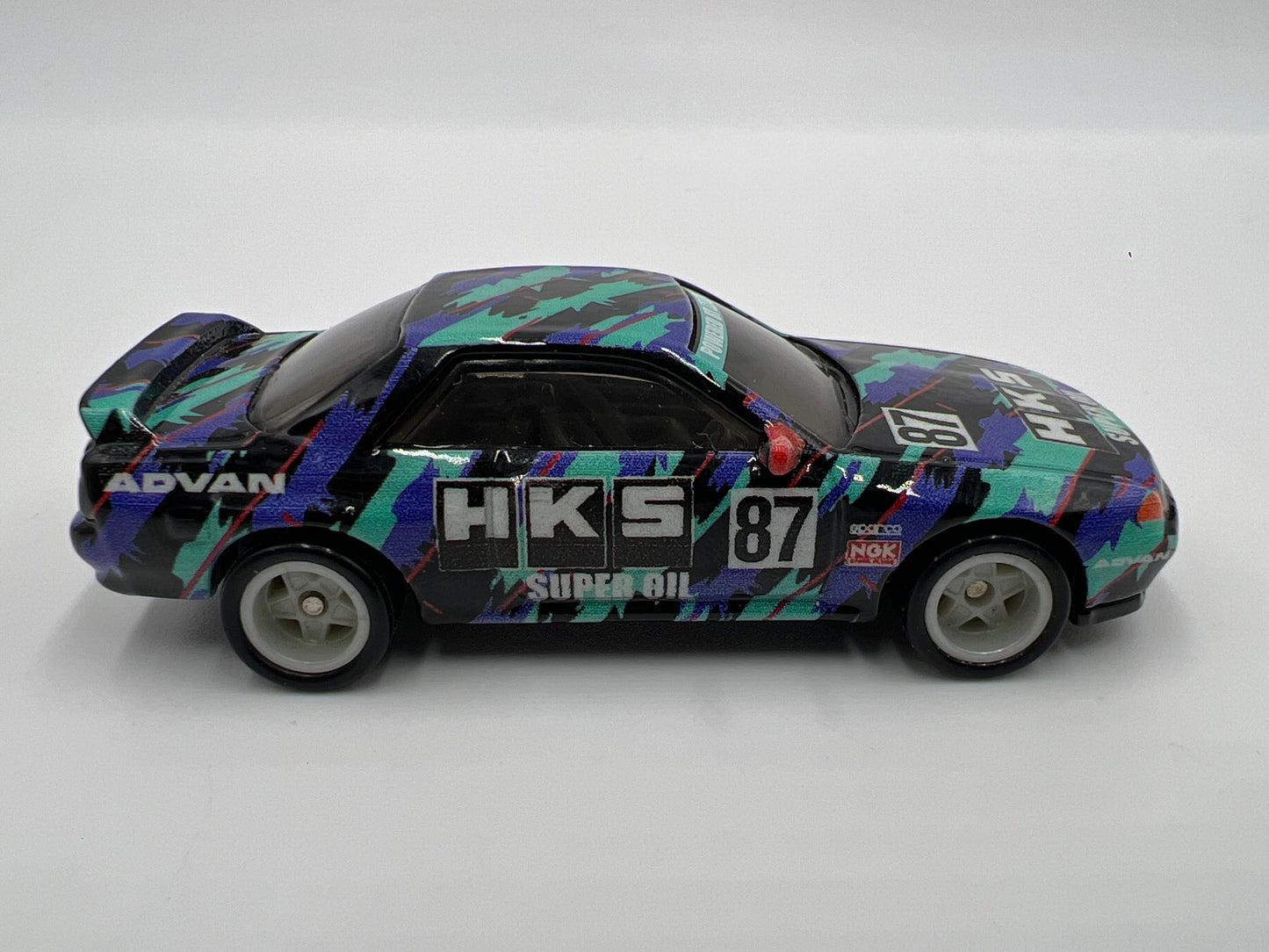 Hot Wheels 1/64 Premium Open Track Nissan Skyline GT-R R32 HKS Loose