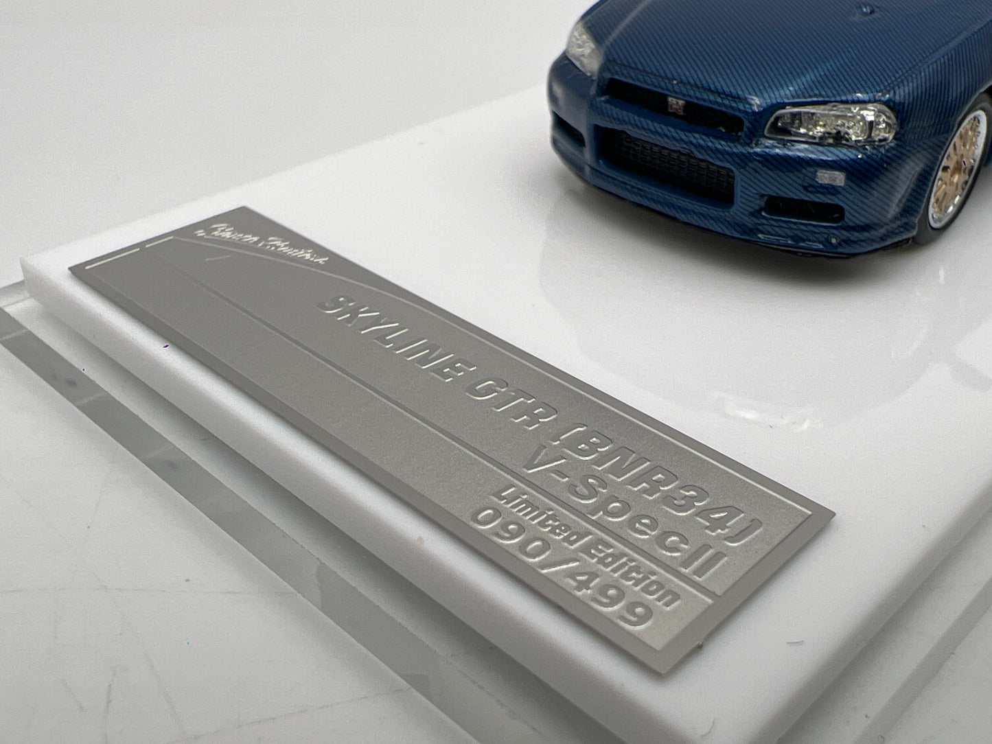 Stance Hunters 1/64 #90/499 Nissan Skyline GT-R BNR34 V-Spec II Full Carbon Blue