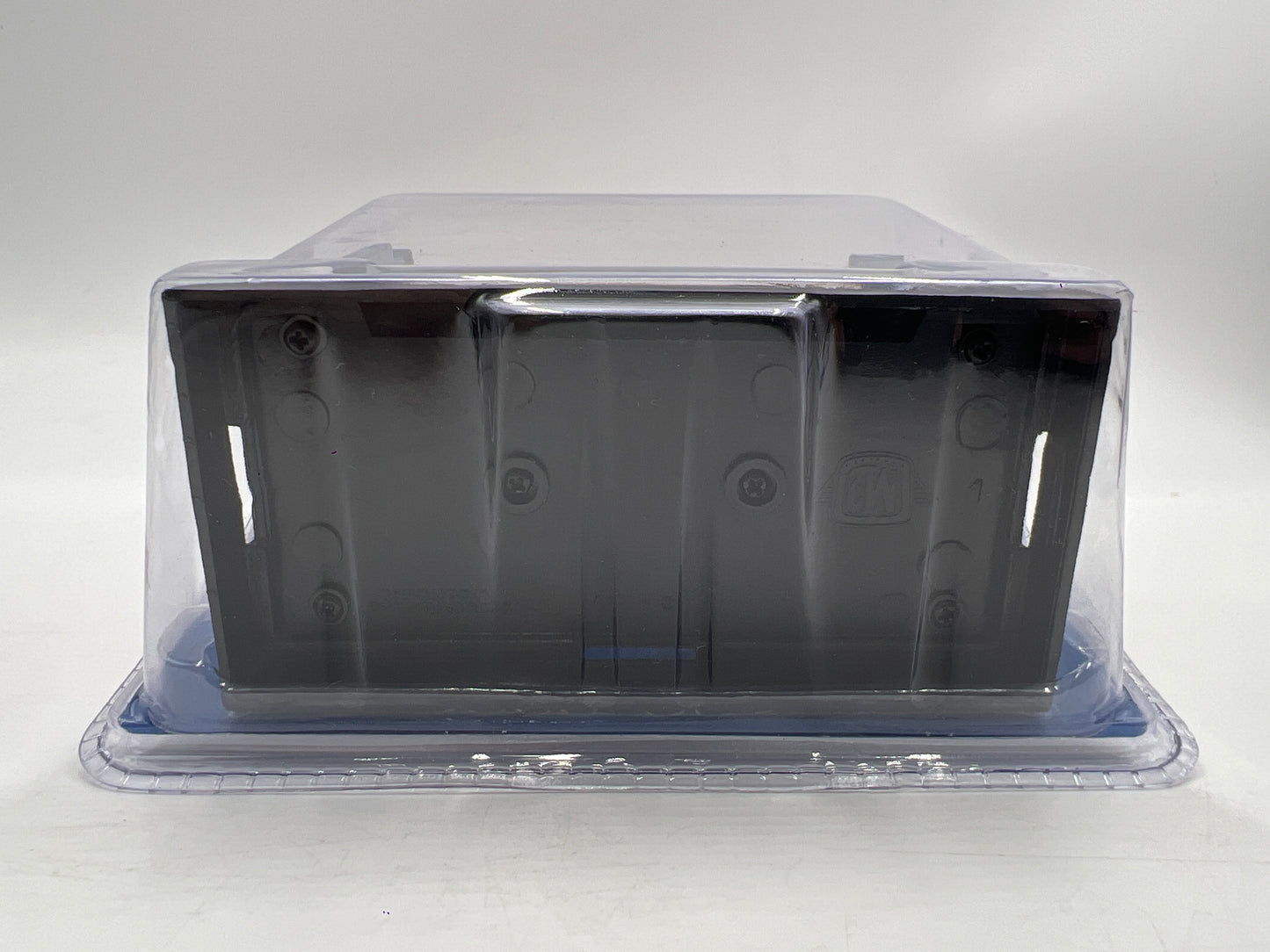 M2 Machines Auto-Lift 2 Pack CHASE FoMoCo 1972 Ford F-250 Explorer 4x4 & 1969 Ford F-100 Ranger 4x4 R20