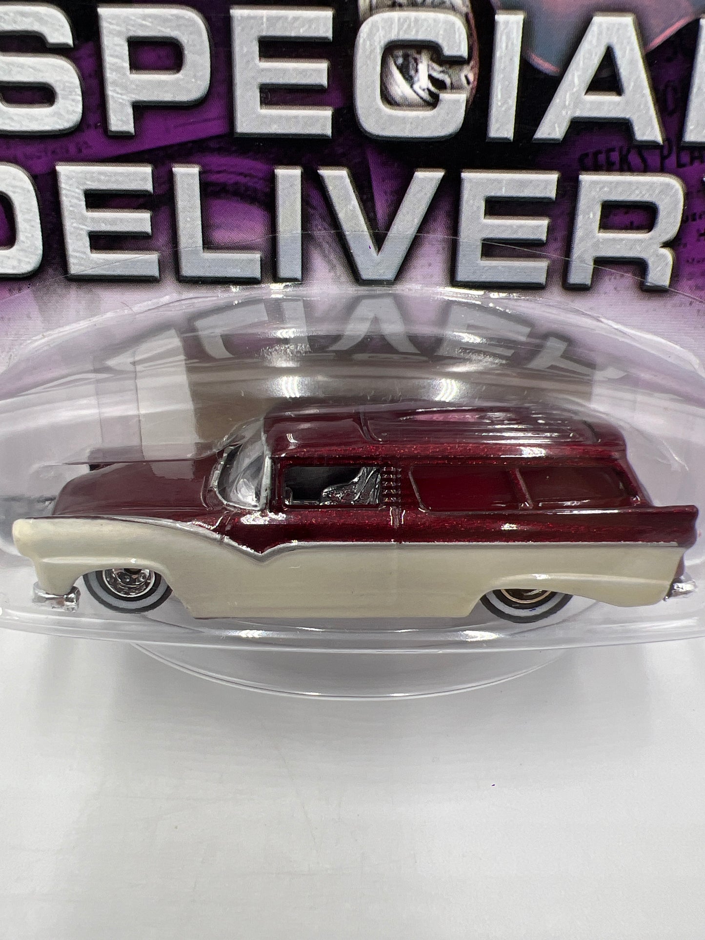Hot Wheels Premium Special Delivery #3 8 Crate Dark Red/White 245i
