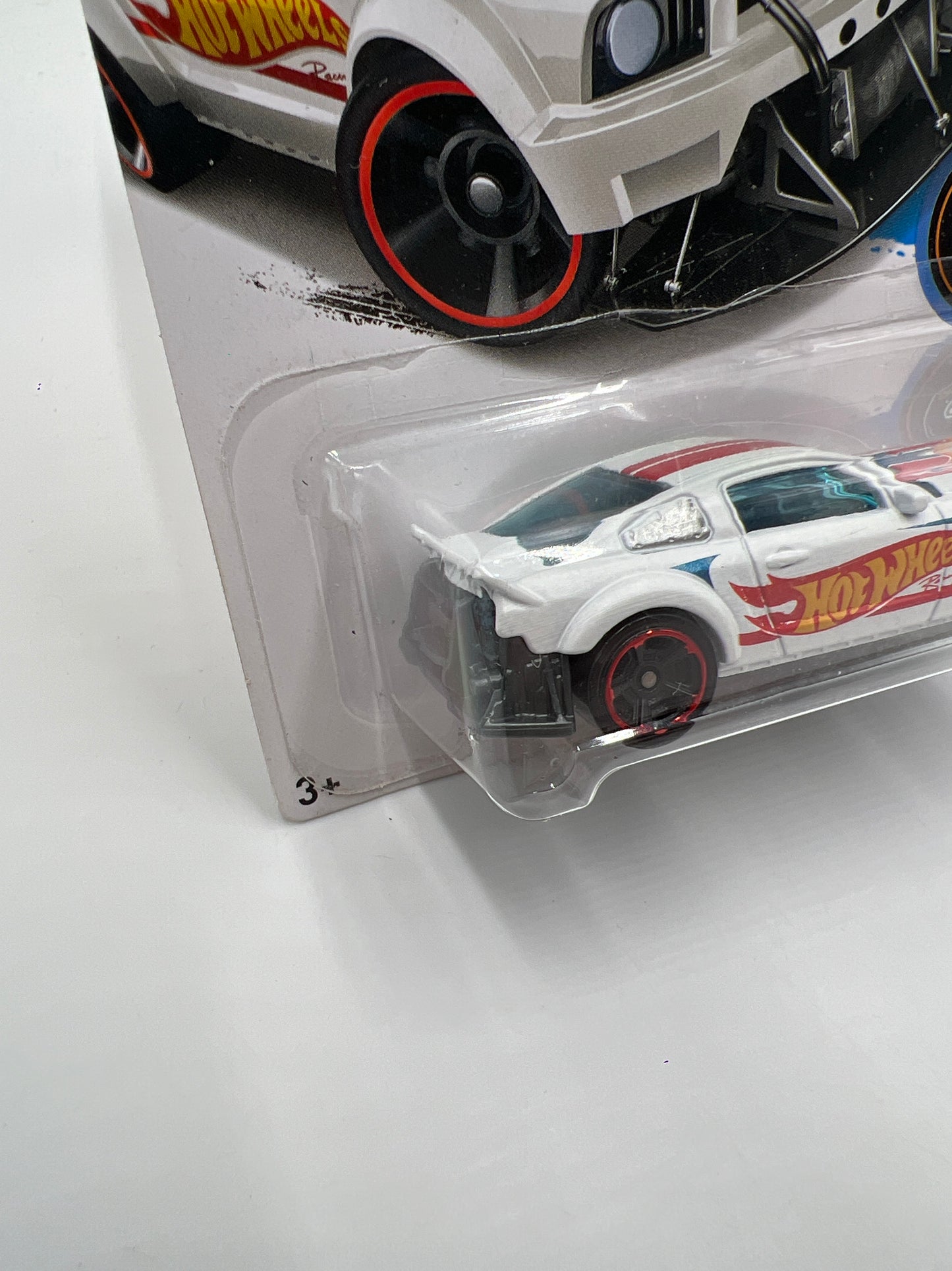 2017 Hot Wheels Race Team Kmart Exclusive 2005 Ford Mustang White 238B