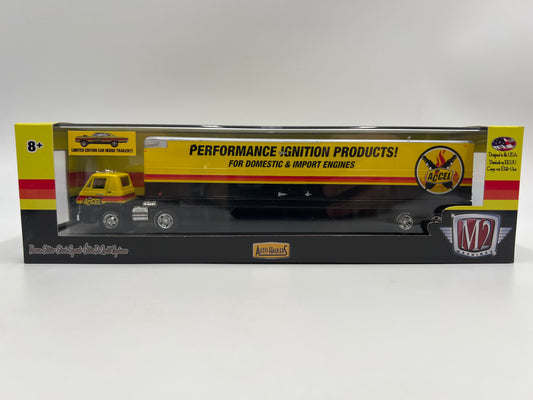 M2 Machines Auto Haulers Accel 1969 Dodge L600 & 1969 Plymouth Road Runner 440 R28