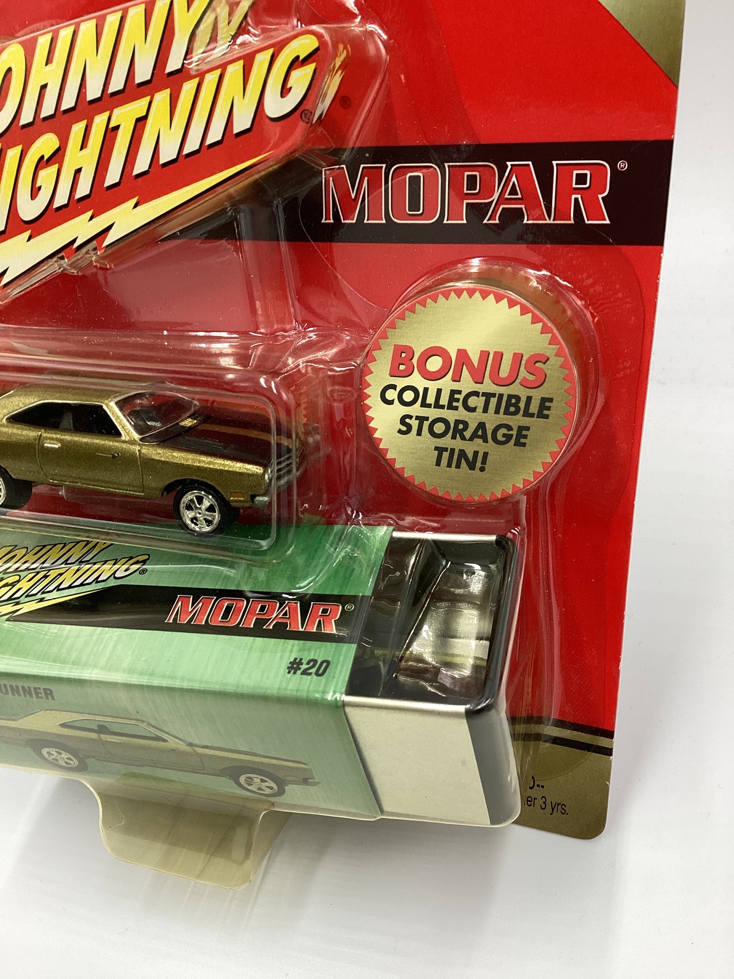 Johnny Lightning Mopar 1969 Road Runner Green 221H