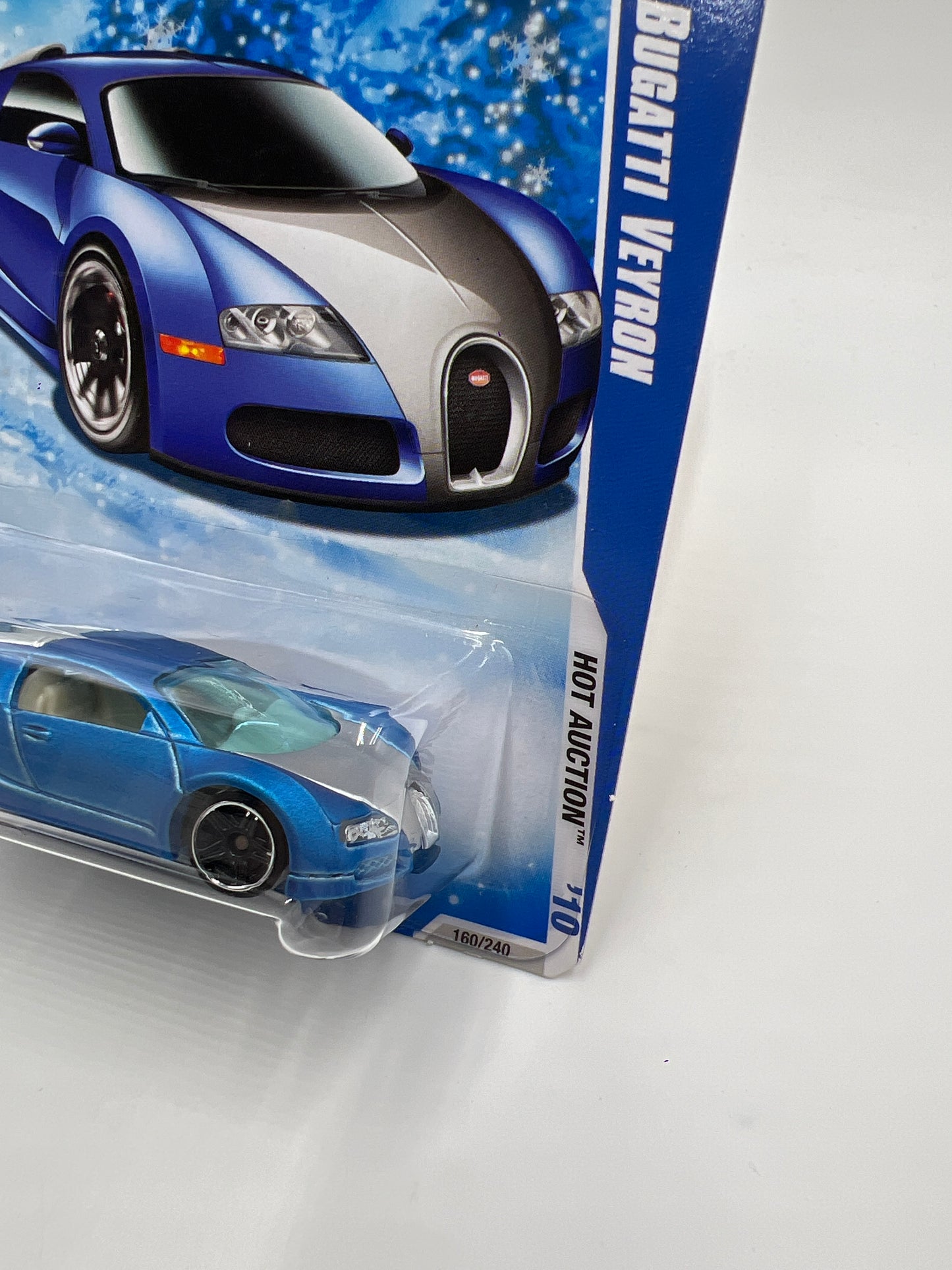 2010 Hot Wheels Target Exclusive Snowflake Card #160 Bugatti Veyron Satin Blue W/Protector
