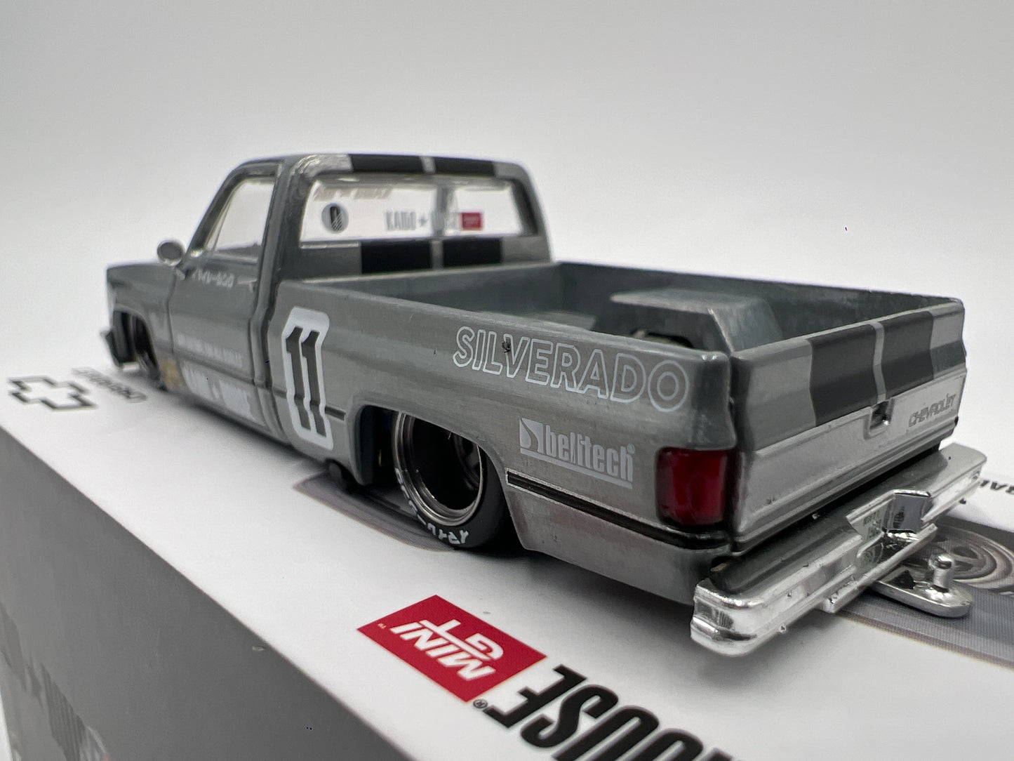 Mini GT Kaido House #160 CHASE Chevrolet Silverado Kaido V2
