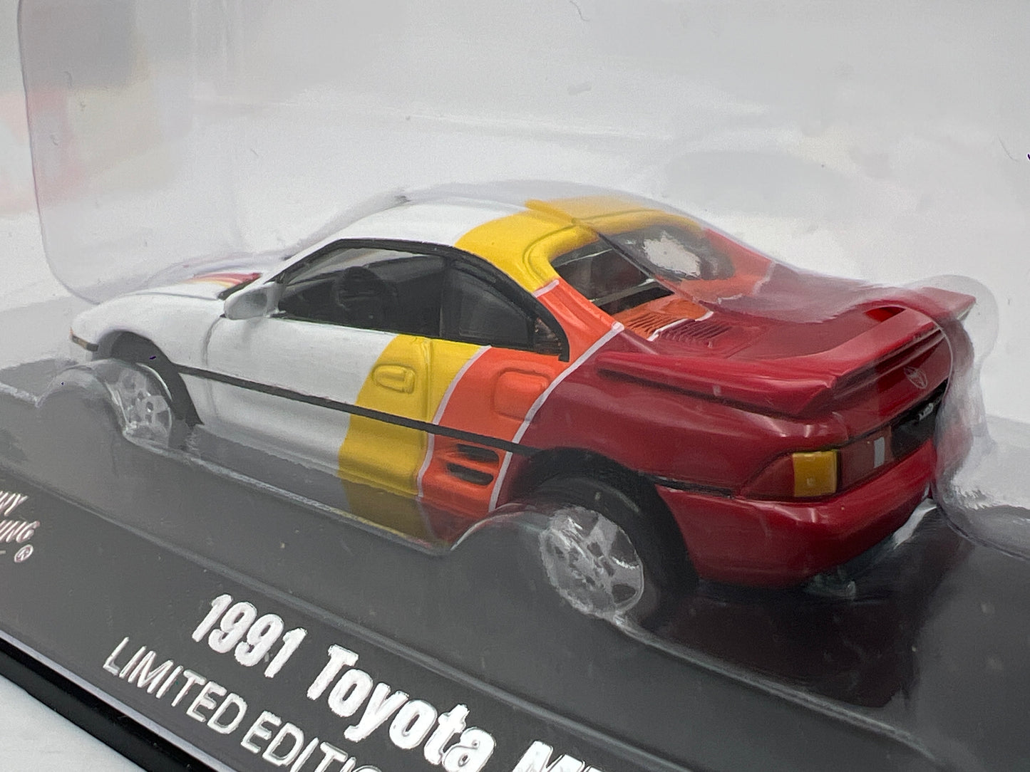 Johnny Lightning 1/1008 Auto World Store Exclusive 1991 Toyota MR2