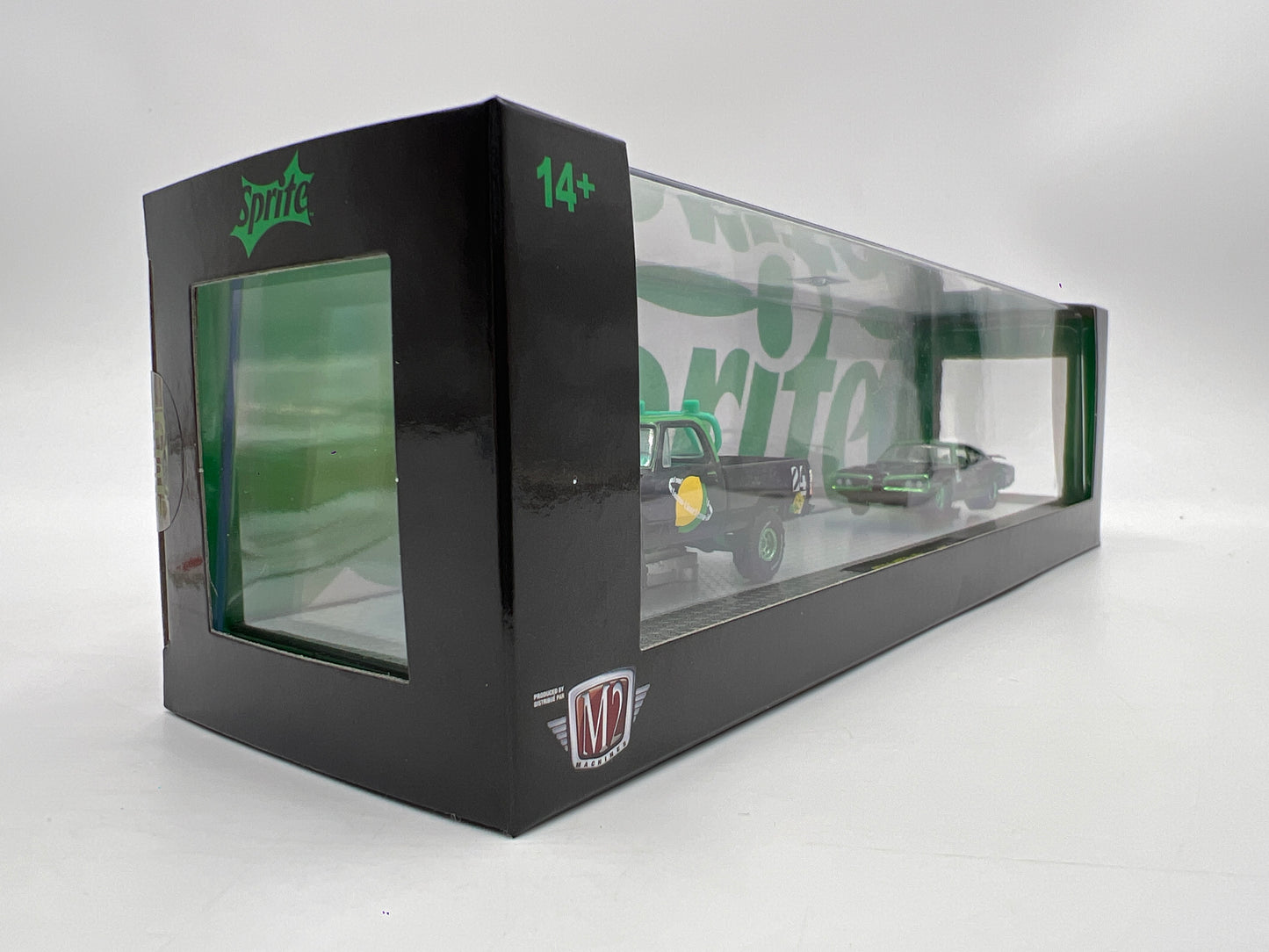 2025 M2 Machines Auto Haulers CHASE Sprite 1974 Dodge W200 Power Wagon & 1970 Dodge Super Bee Hemi TW37