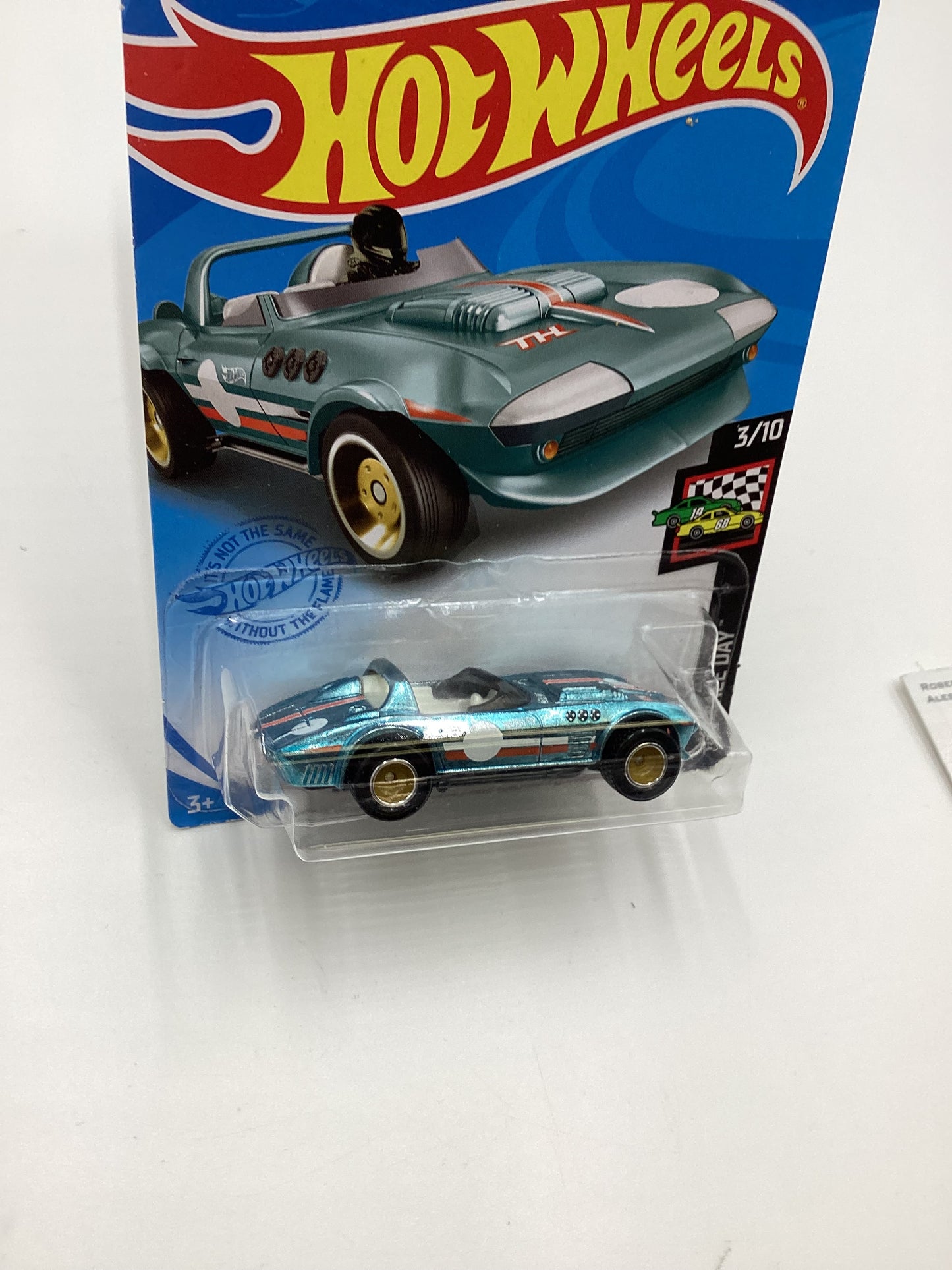 2021 Hot Wheels Super Treasure Hunt #37 Corvette Grand Sport Roadster with protector