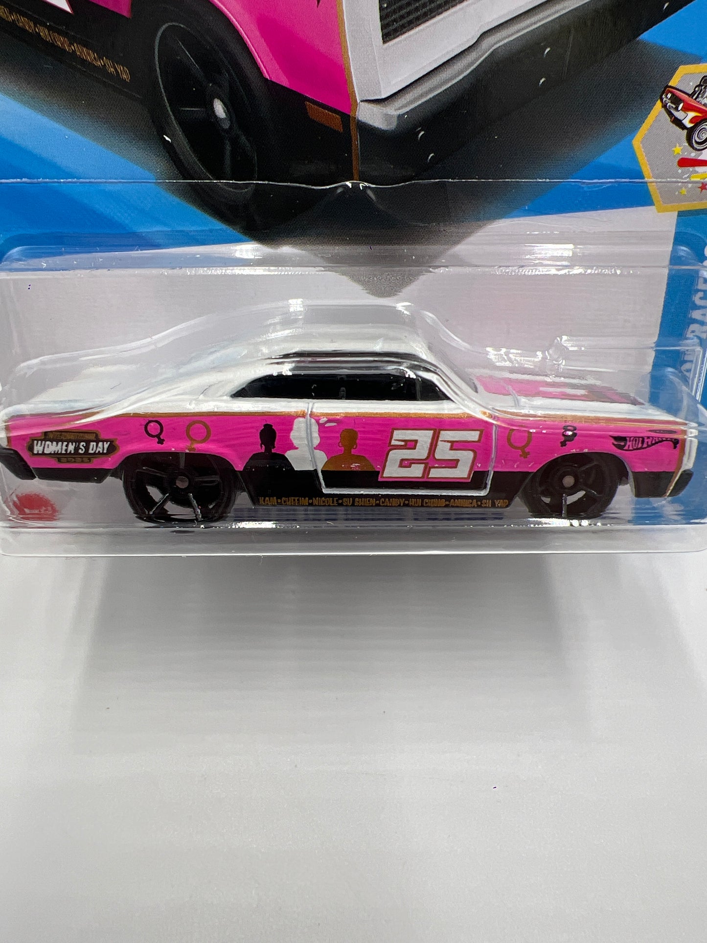 2025 Hot Wheels D Case #76 74 Brazilian Dodge Charger Womens Day Pink/White 57H