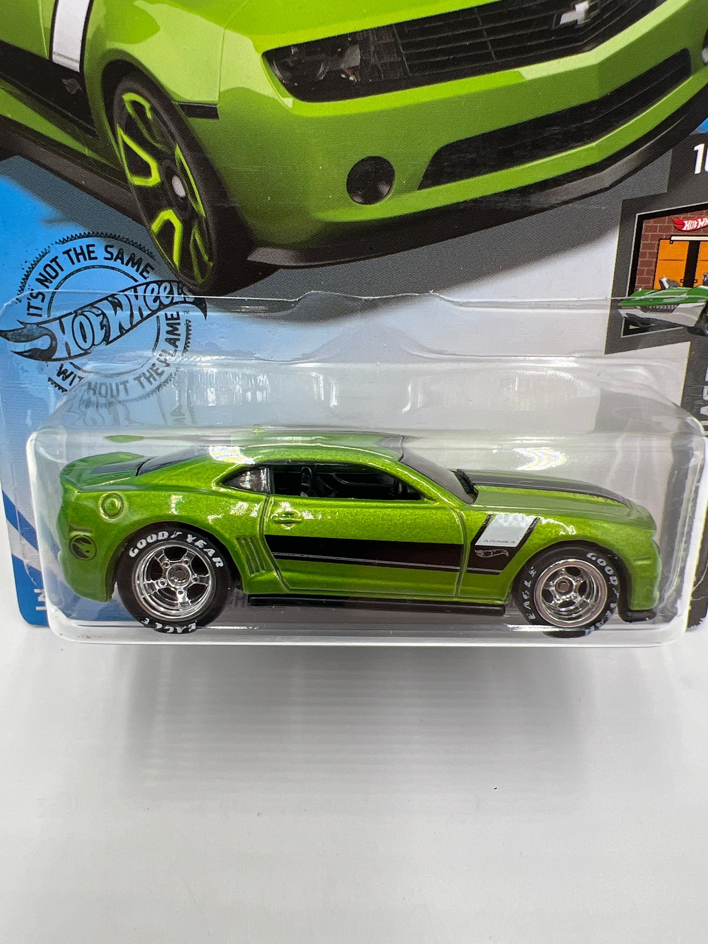 Hot Wheels Factory Sealed Treasure Hunt 2013 HW Chevy Camaro Special Edition Green Wheel Swap Custom On Card W/Protector SR