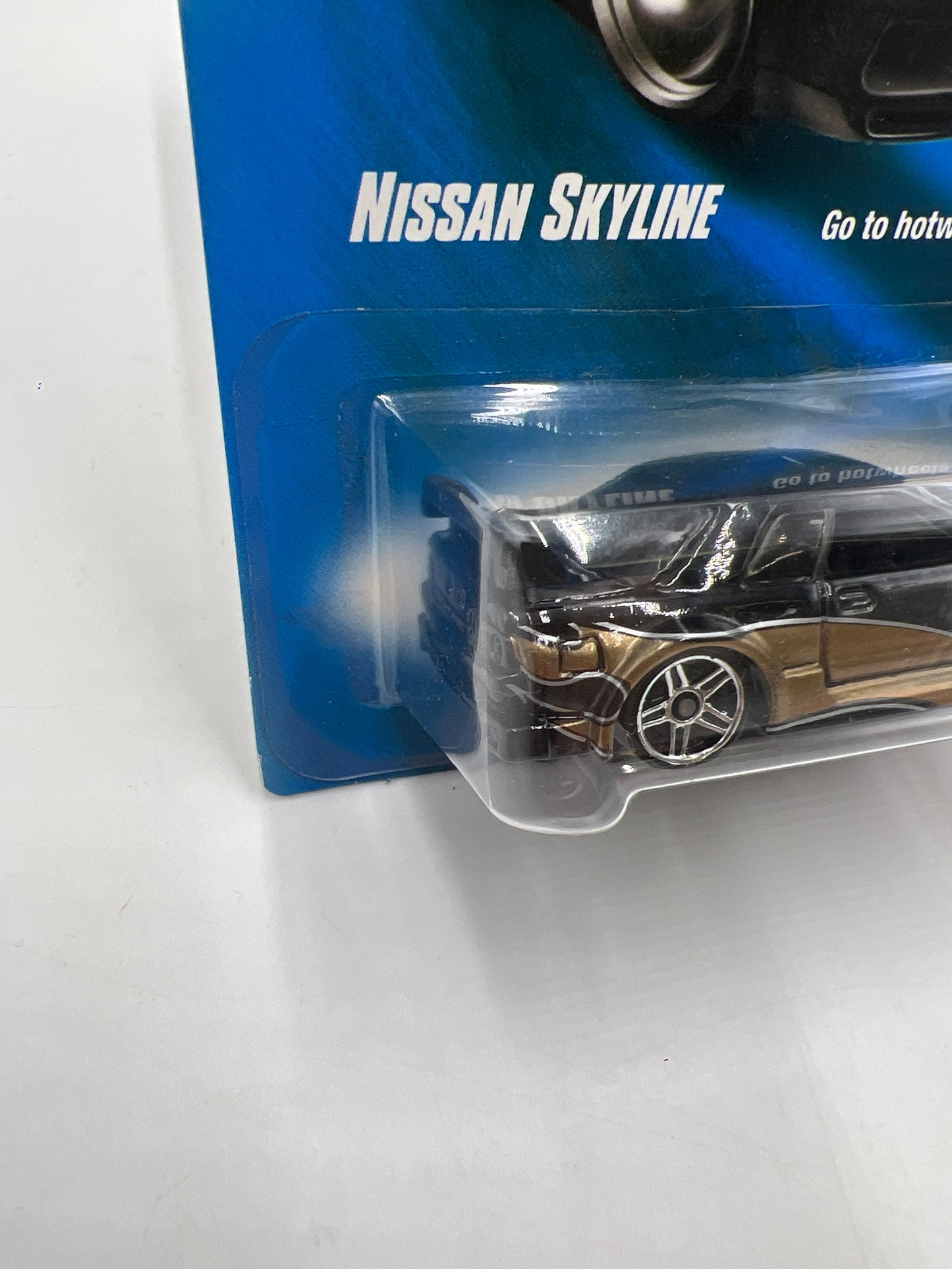 2008 Hot Wheels Web Trading Cars #081 Nissan Skyline Black/Gold HTF W/Protector