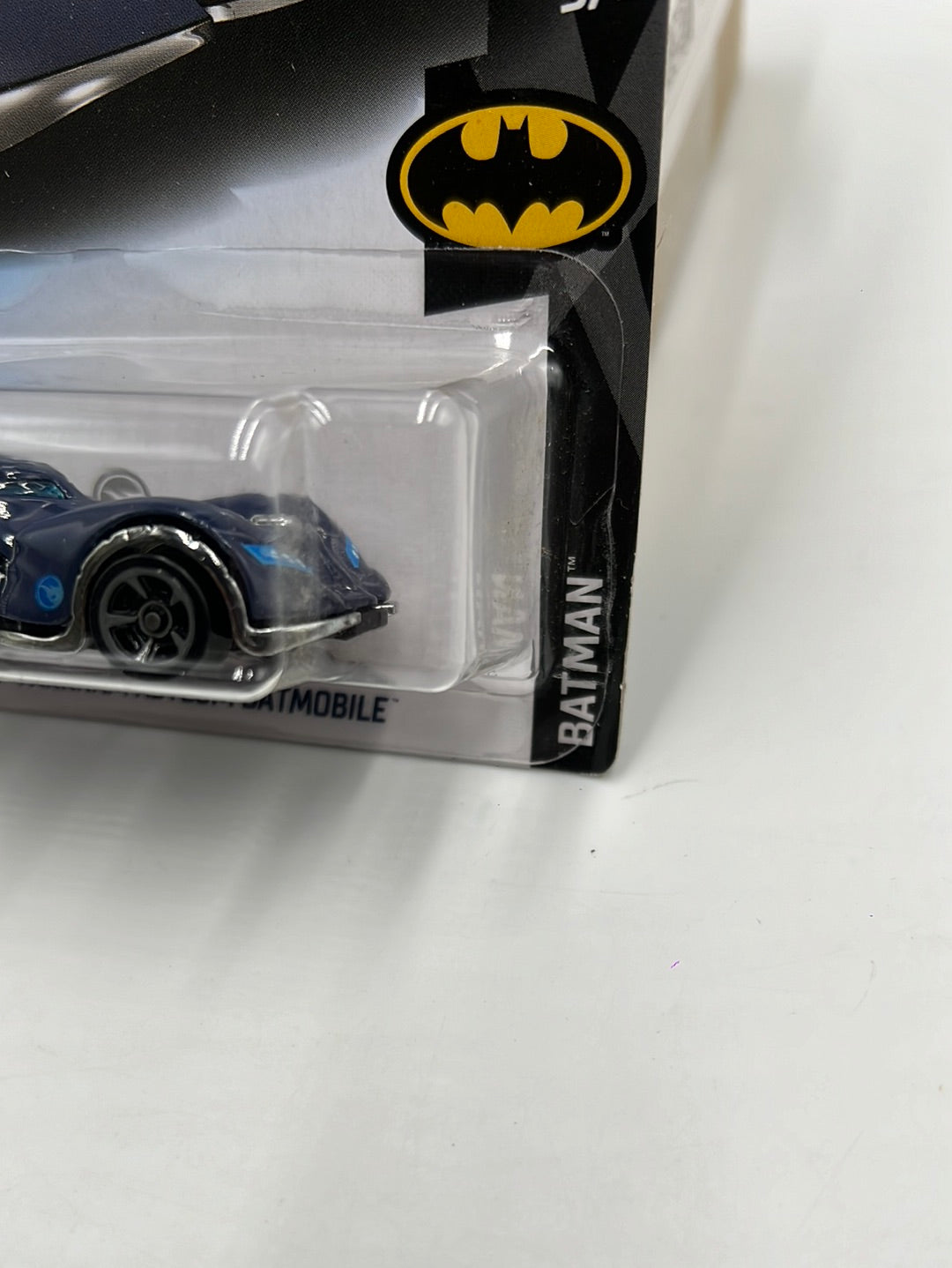 Hot Wheels 2020 Treasure Hunt Batman : Arkham Asylum Batmobile #106 276D