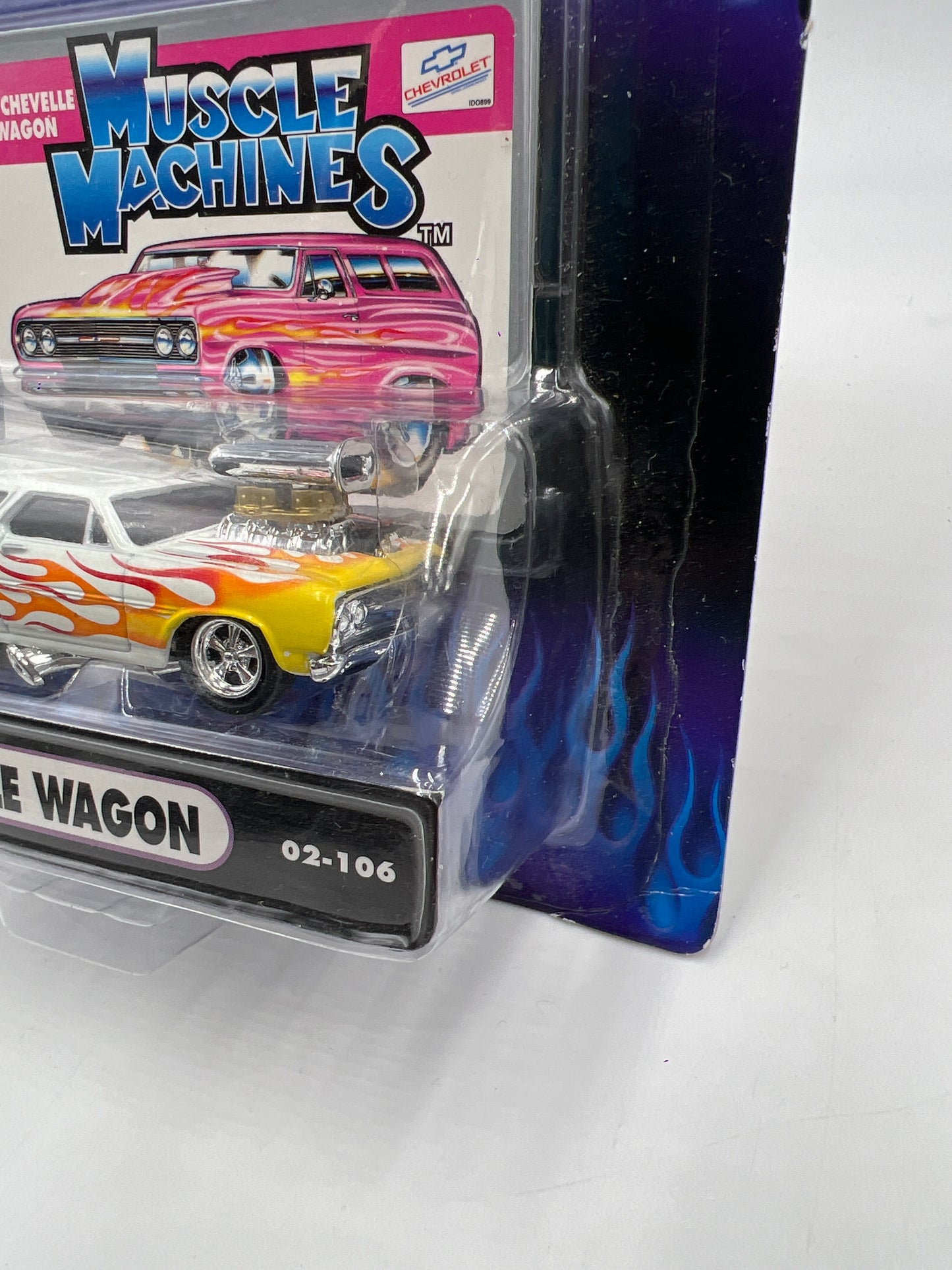 Muscle Machines 65 Chevelle Wagon White 02-106 222C