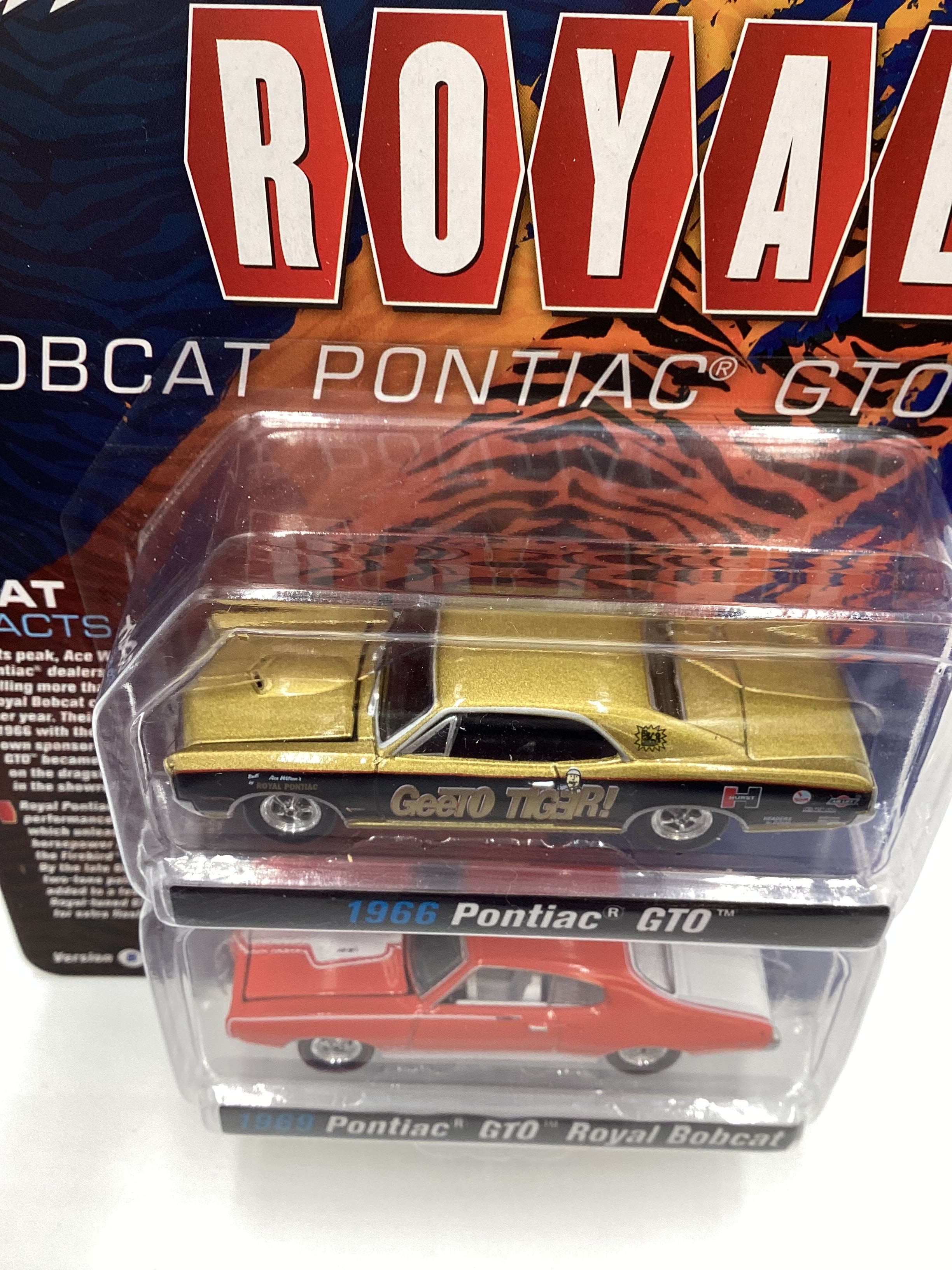 Johnny Lightning Royal Bobcat Pontiac GTO Release 2 Version B 1966