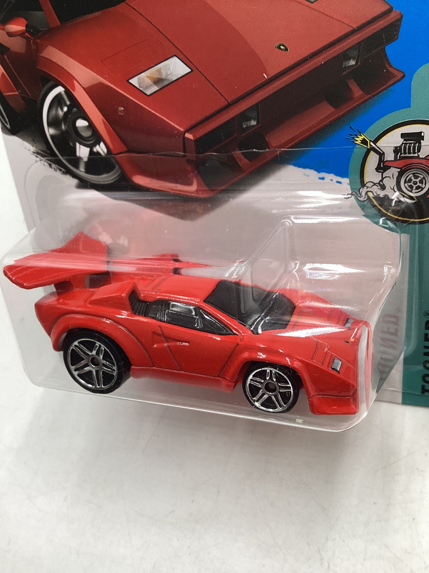 2017 Hot wheels Factory Sealed #152 Lamborghini Countach Red Tooned 102D