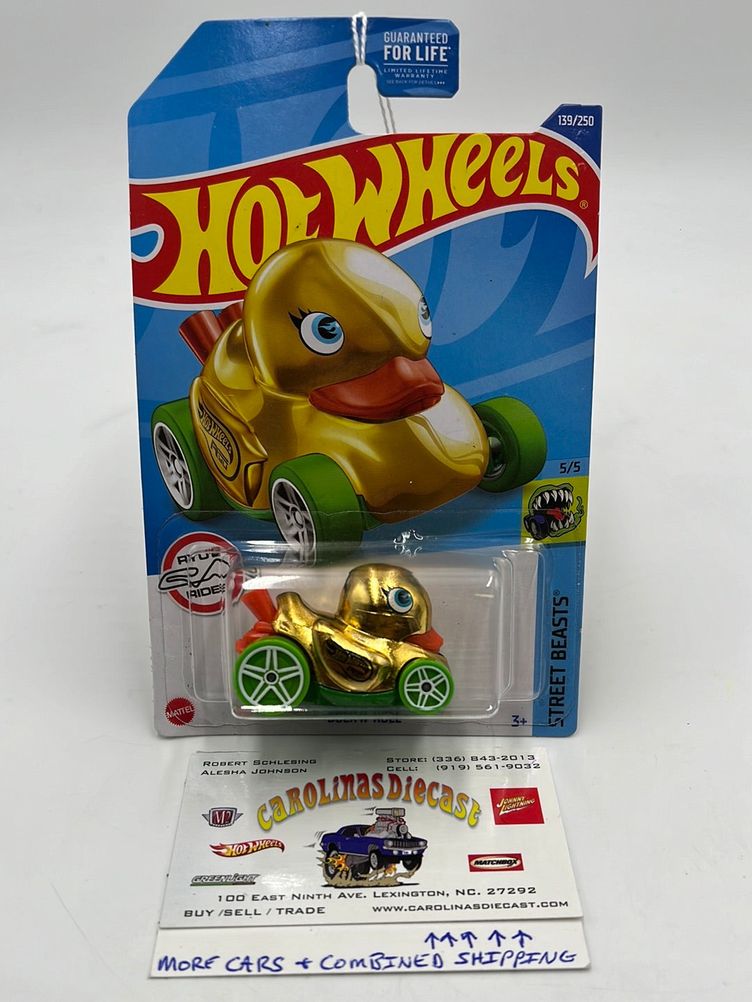 Hot Wheels 2022 Treasure Hunt Duck N Roll #139 w/protector