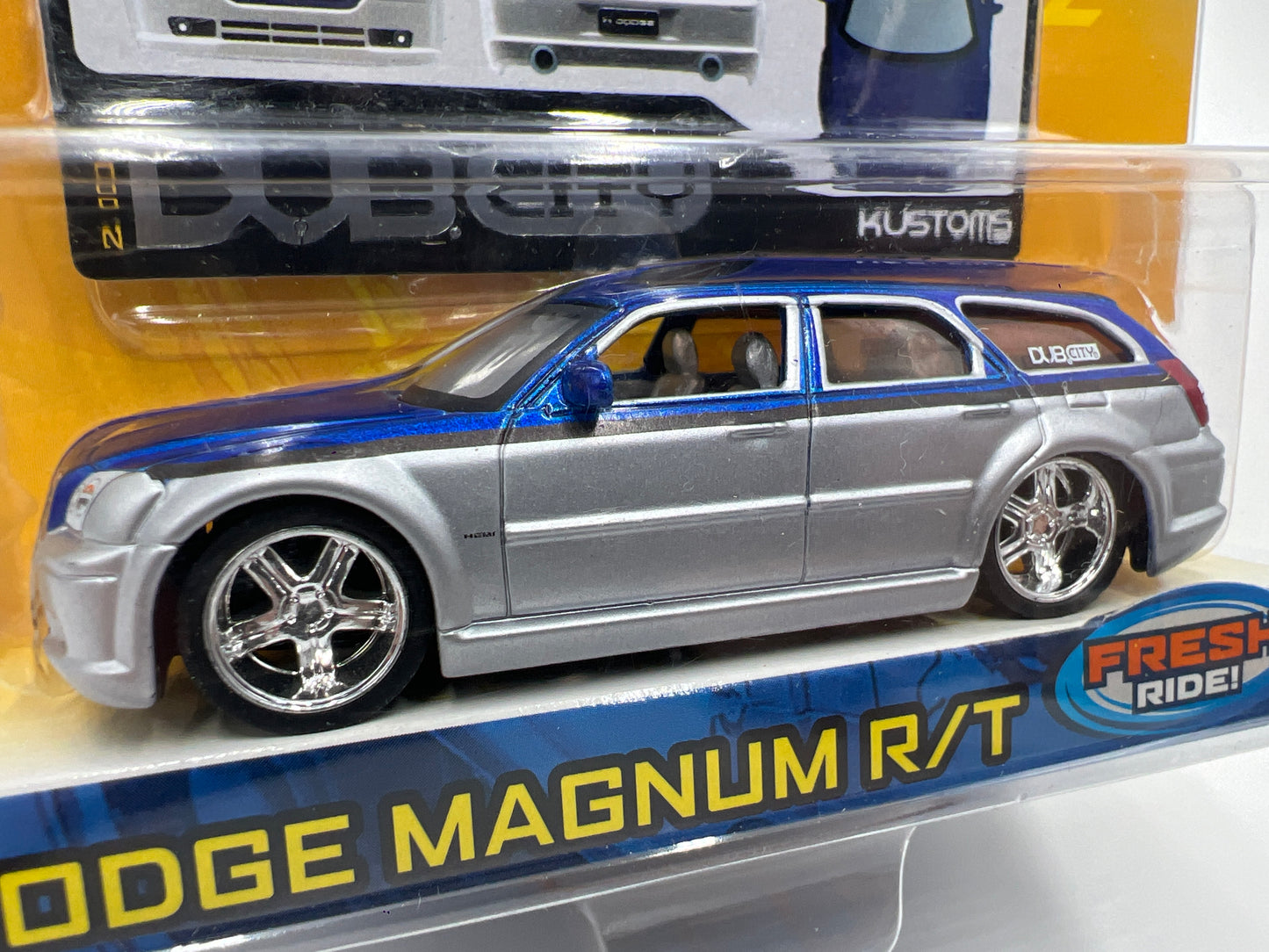 Jada Toys Dub City Kustoms Wave 12 #127 Dodge Magnum R/T Silver/Blue 184F