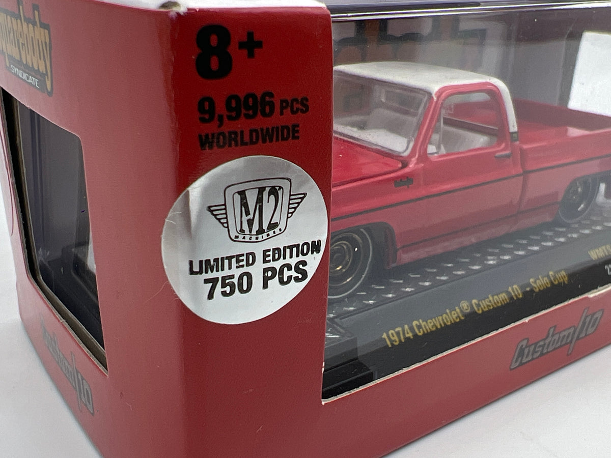 M2 Machines WMTS15 CHASE Squarebody Syndicate 1974 Chevrolet Custom 10 Solo Cup