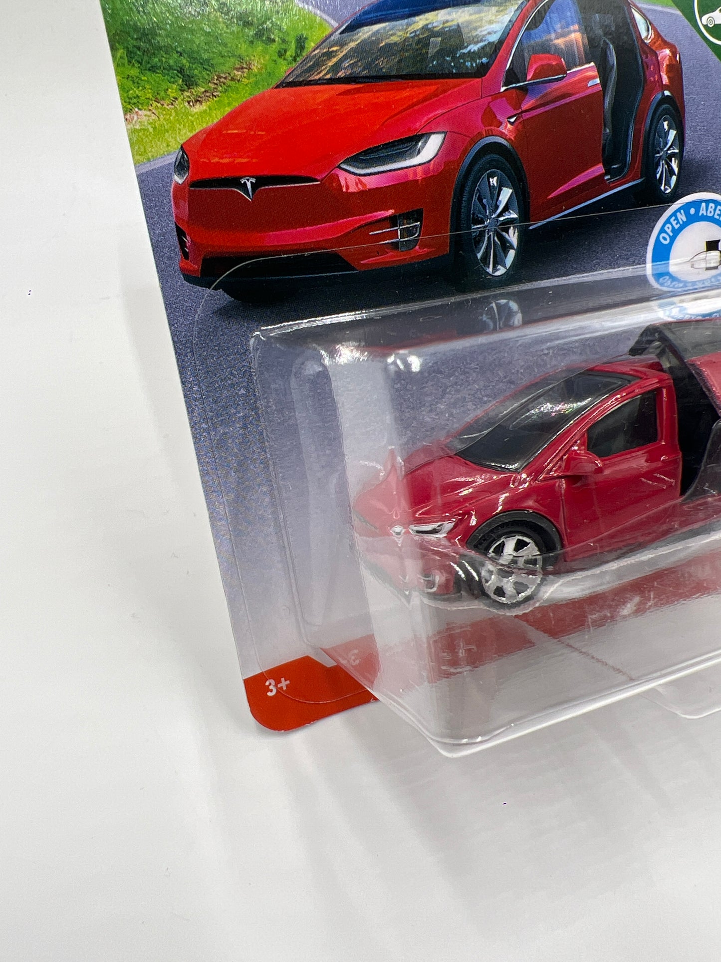 Matchbox Moving Parts MBX Road Trip Tesla Model X Red W/Protector HTF