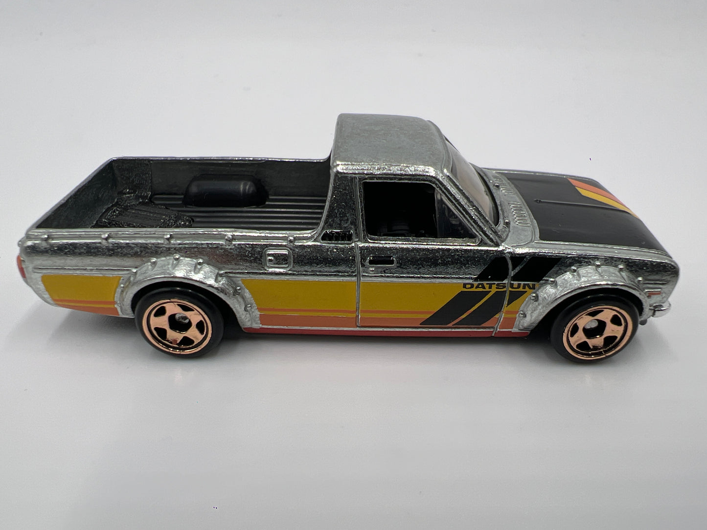 Hot Wheels 1/64 Walmart Exclusive Zamac Truck Set 1975 Datsun Sunny Truck B120 Loose
