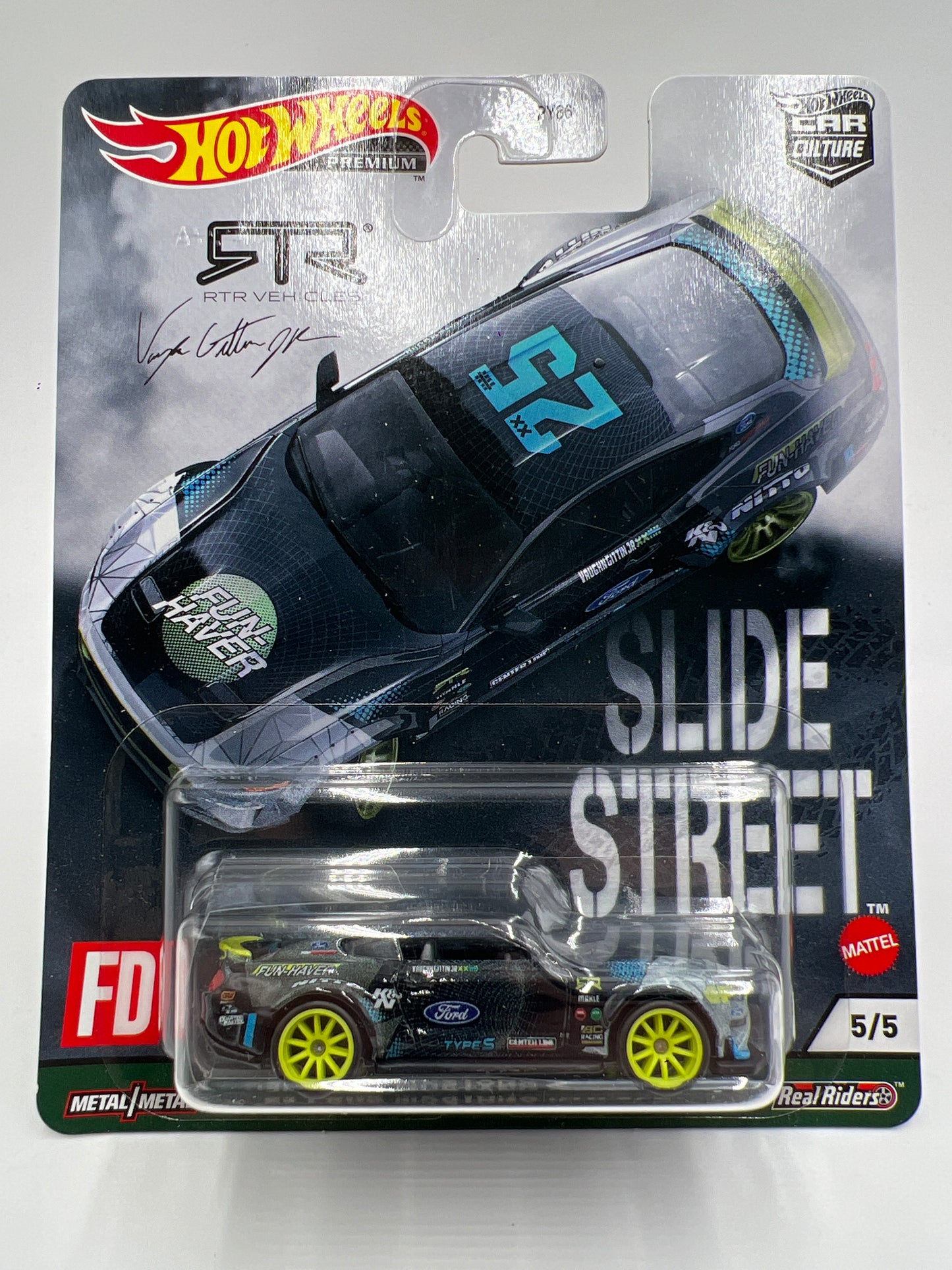 Hot Wheels Premium Slide Street #5 20 Ford Mustang RTR Spec 5 245E