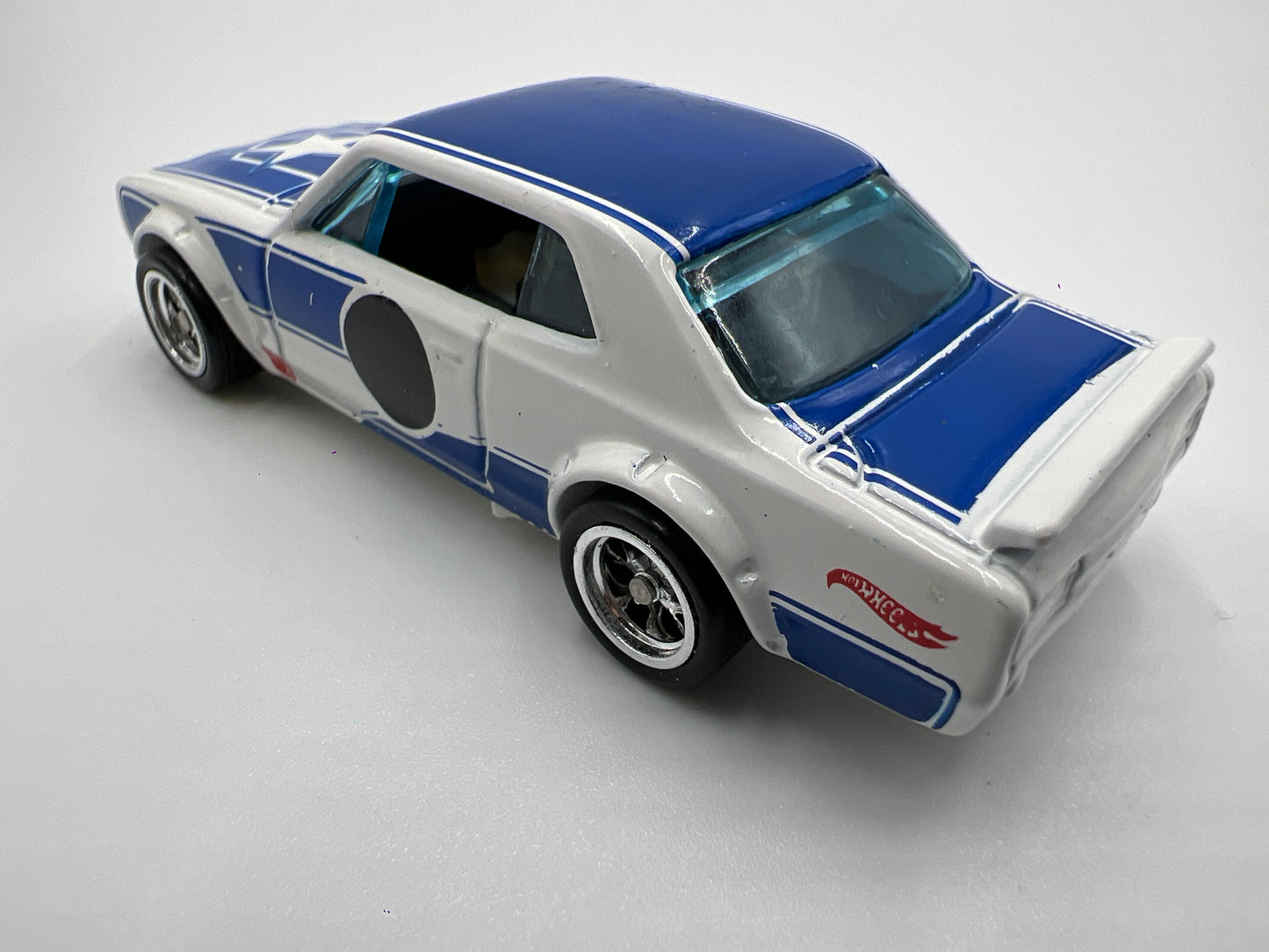 Hot Wheels Nissan Skyline H/T 2000GT-X White CUSTOM