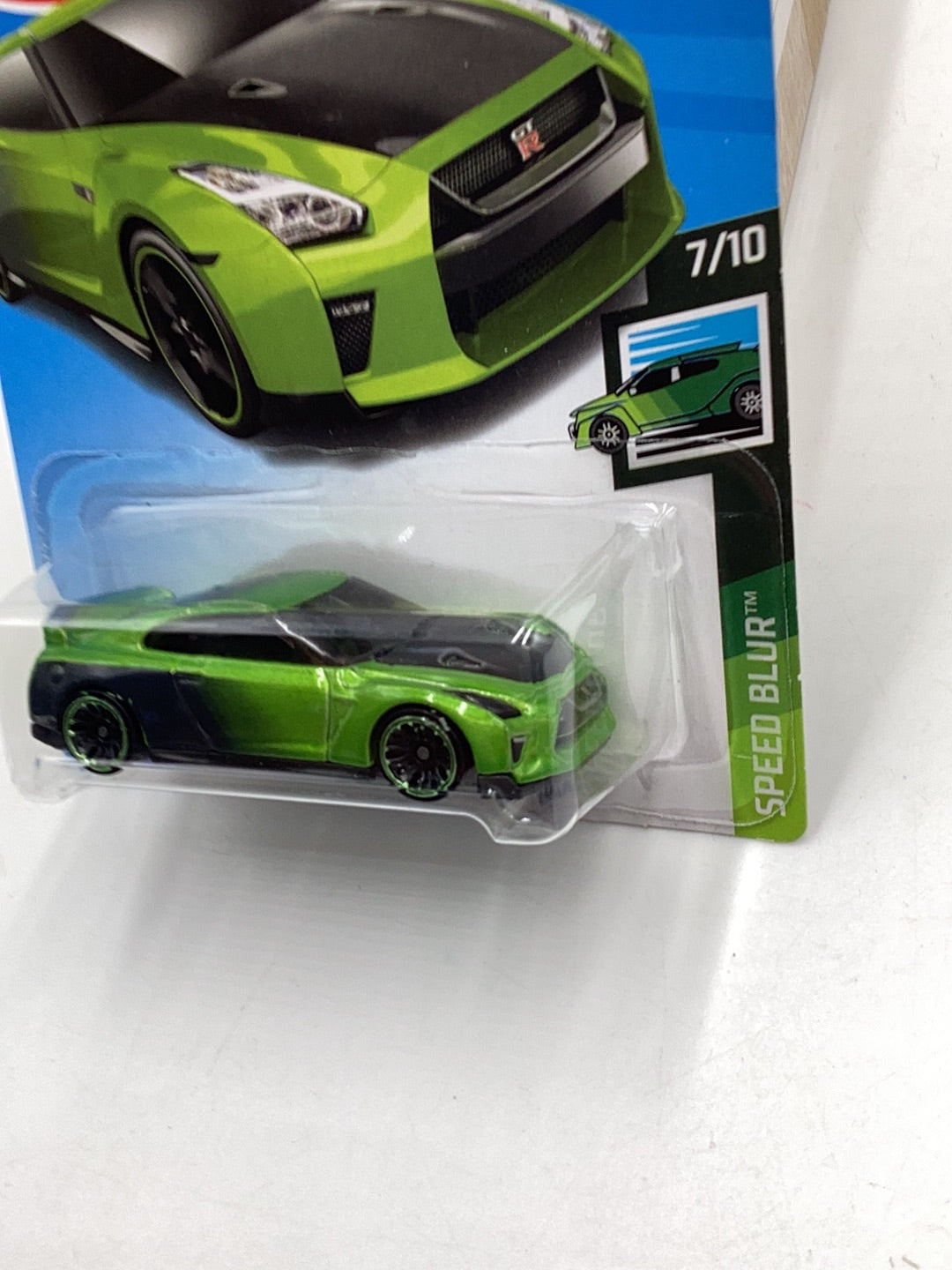 2019 Hot wheels #61 17 Nissan GT-R R35 Guaczilla 82C