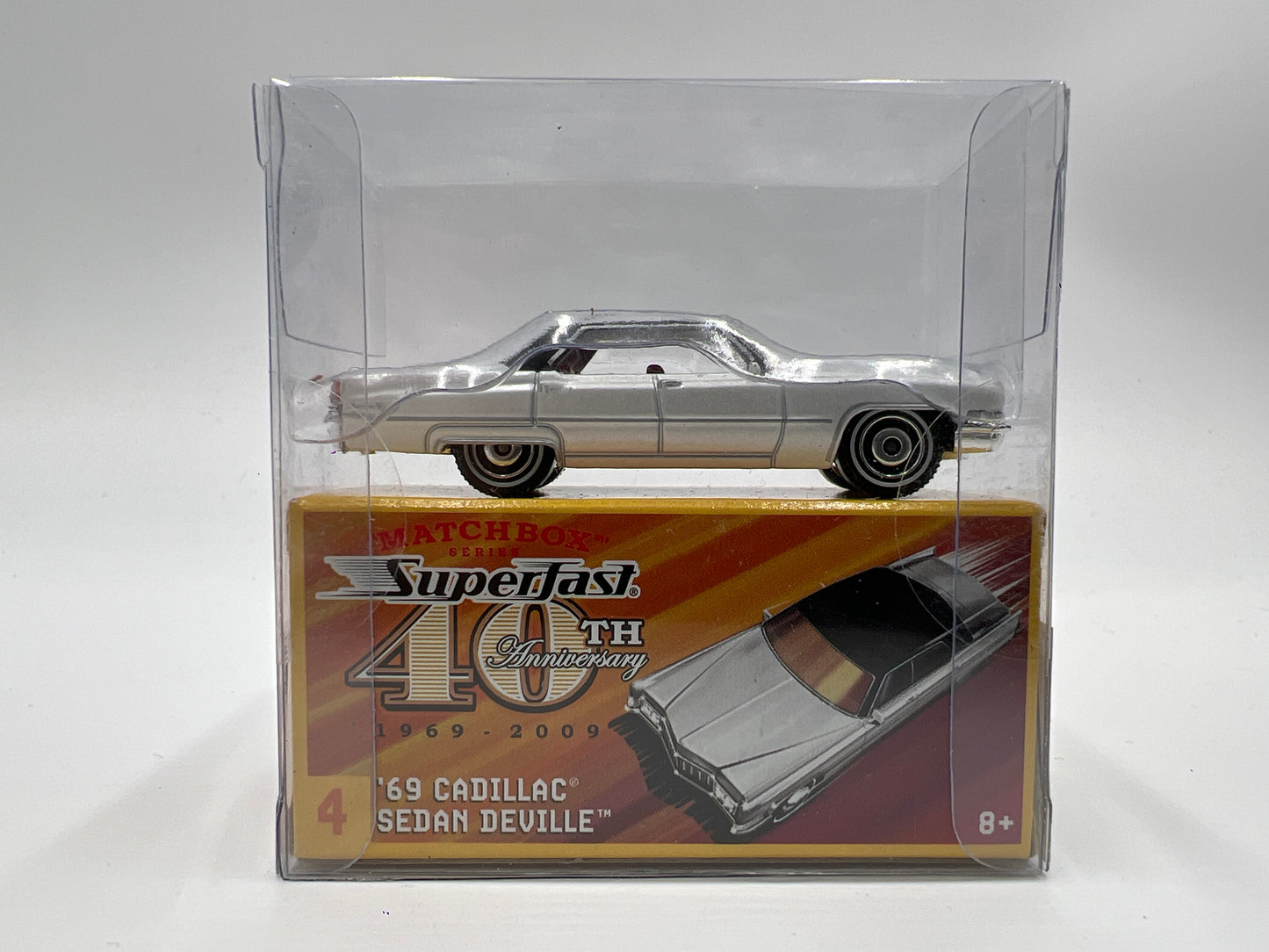 Matchbox Superfast 40th Anniversary #19 69 Cadillac Sedan Deville White