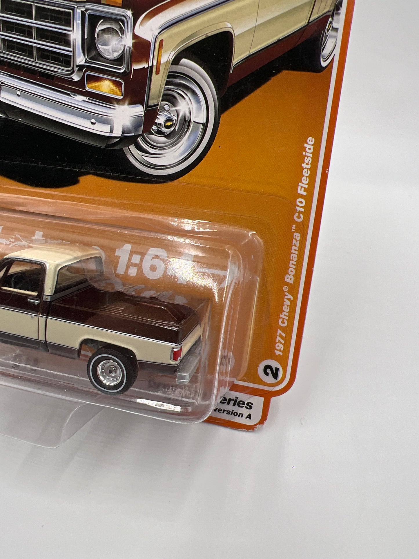 Auto World Muscle Trucks Release 2 Version A 1977 Chevy Bonanza C10 Fleetside Brown/Tan 182E