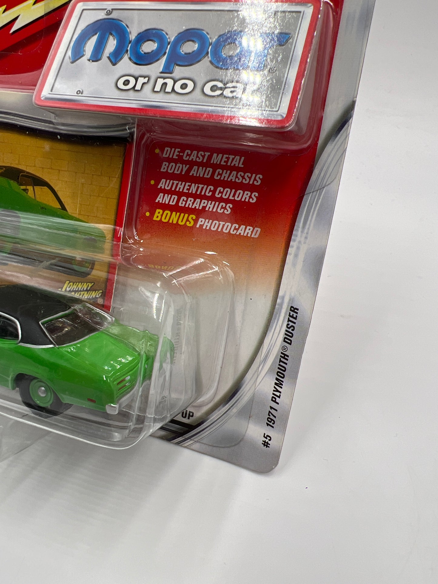Johnny Lightning Mopar Or No Car #5 1971 Plymouth Duster Green 229A