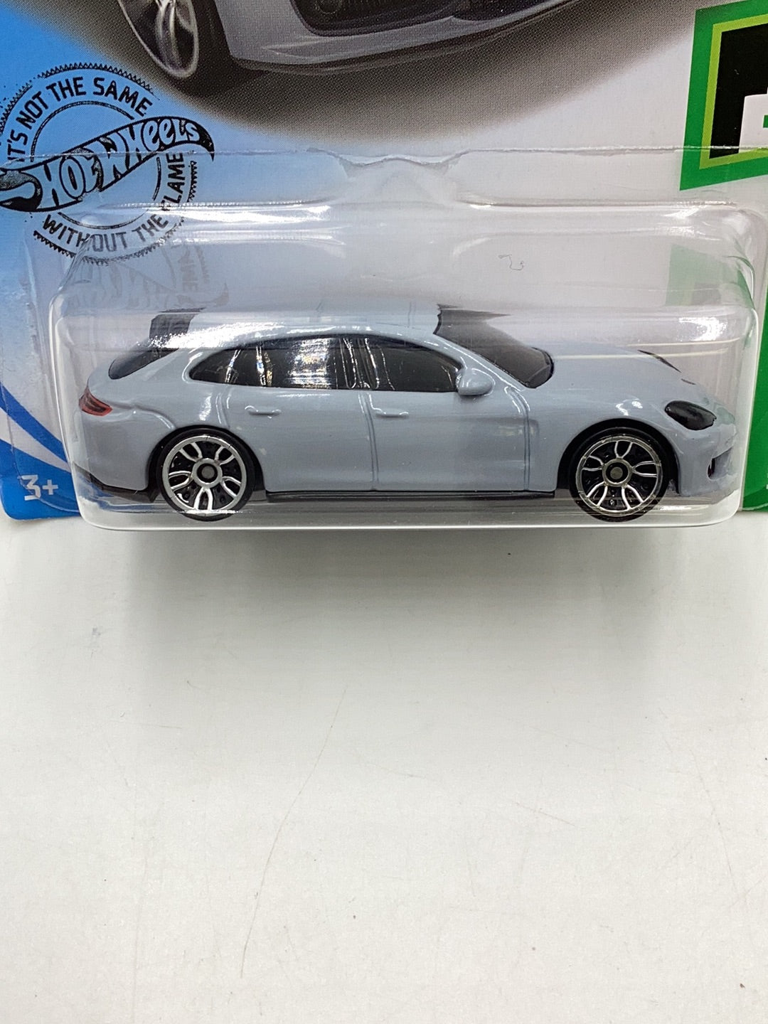 2019 Hot wheels #202 Porsche Panamera Turbo SE hybrid sport turismo 100G