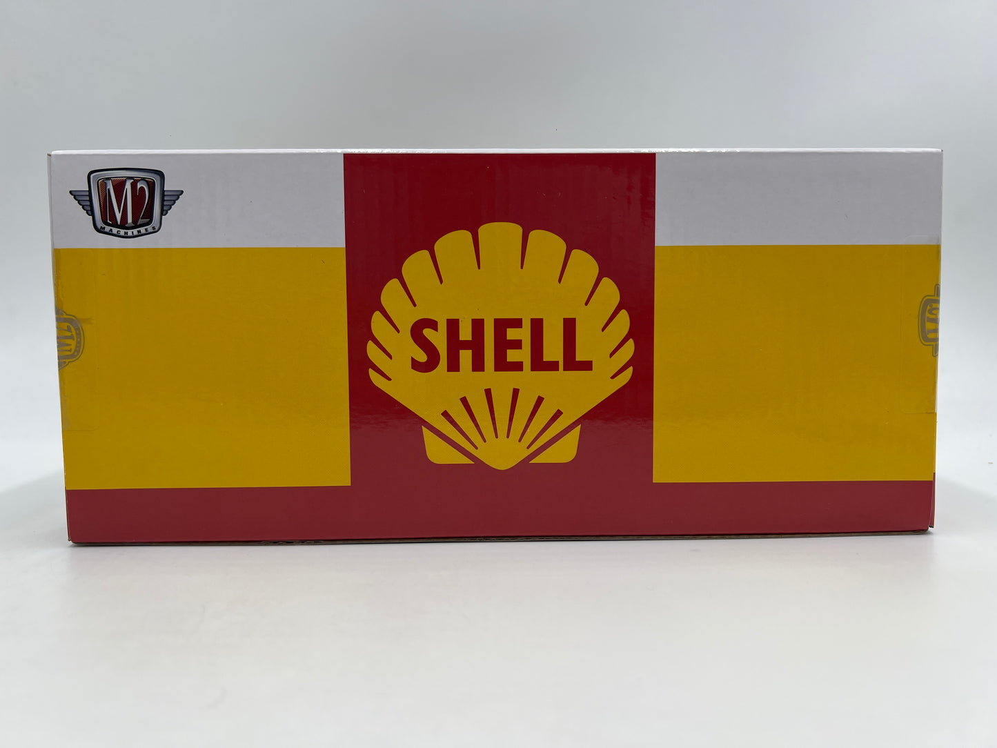 M2 Machines 1/24 CHASE Shell 1966 Ford Mustang 2+2 GT White/Yellow R133