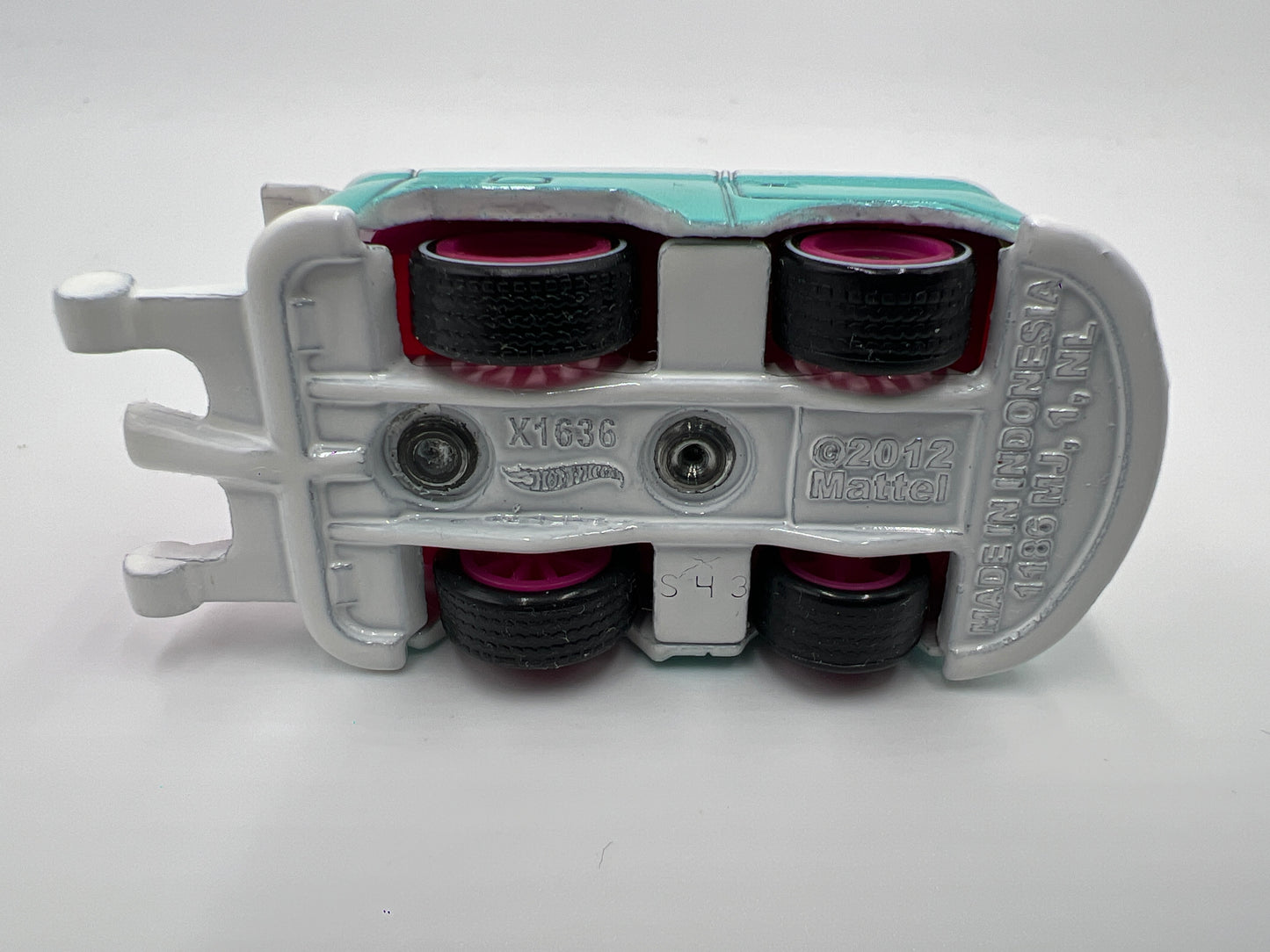 Hot Wheels 1/64 Premium Kool Kombi Barbie Loose