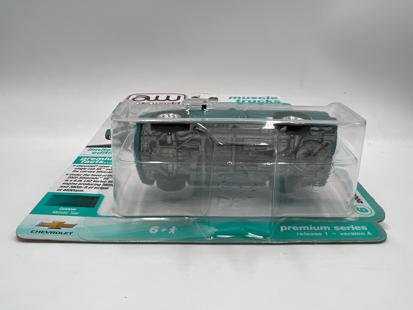 2025 Auto World Muscle Trucks Release 1 Version A 2005 Chevy Silverado SS Custom Teal Cateye 184D