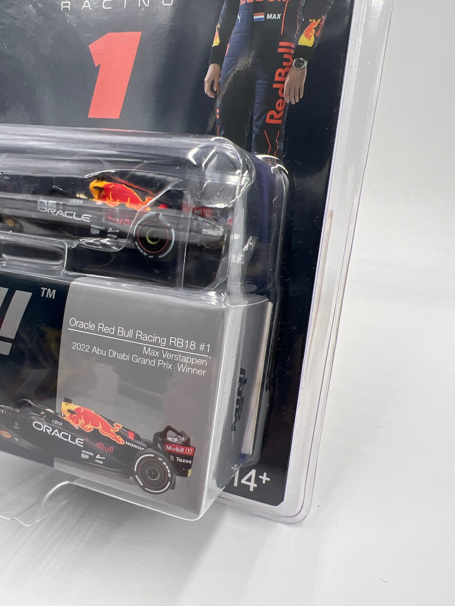 Mini GT Oracle Red Bull Racing #520 RB18 #1 Max Verstappen 2022 Winner Formula 1