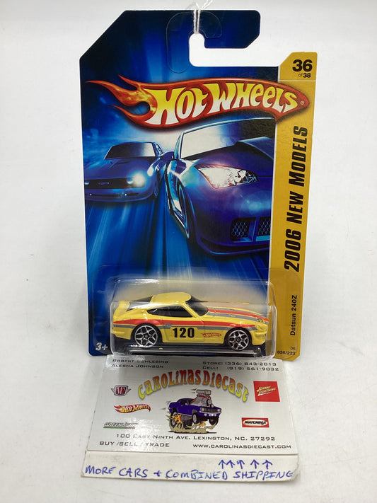 2006 Hot Wheels #036 Yellow Datsun 240Z 80D