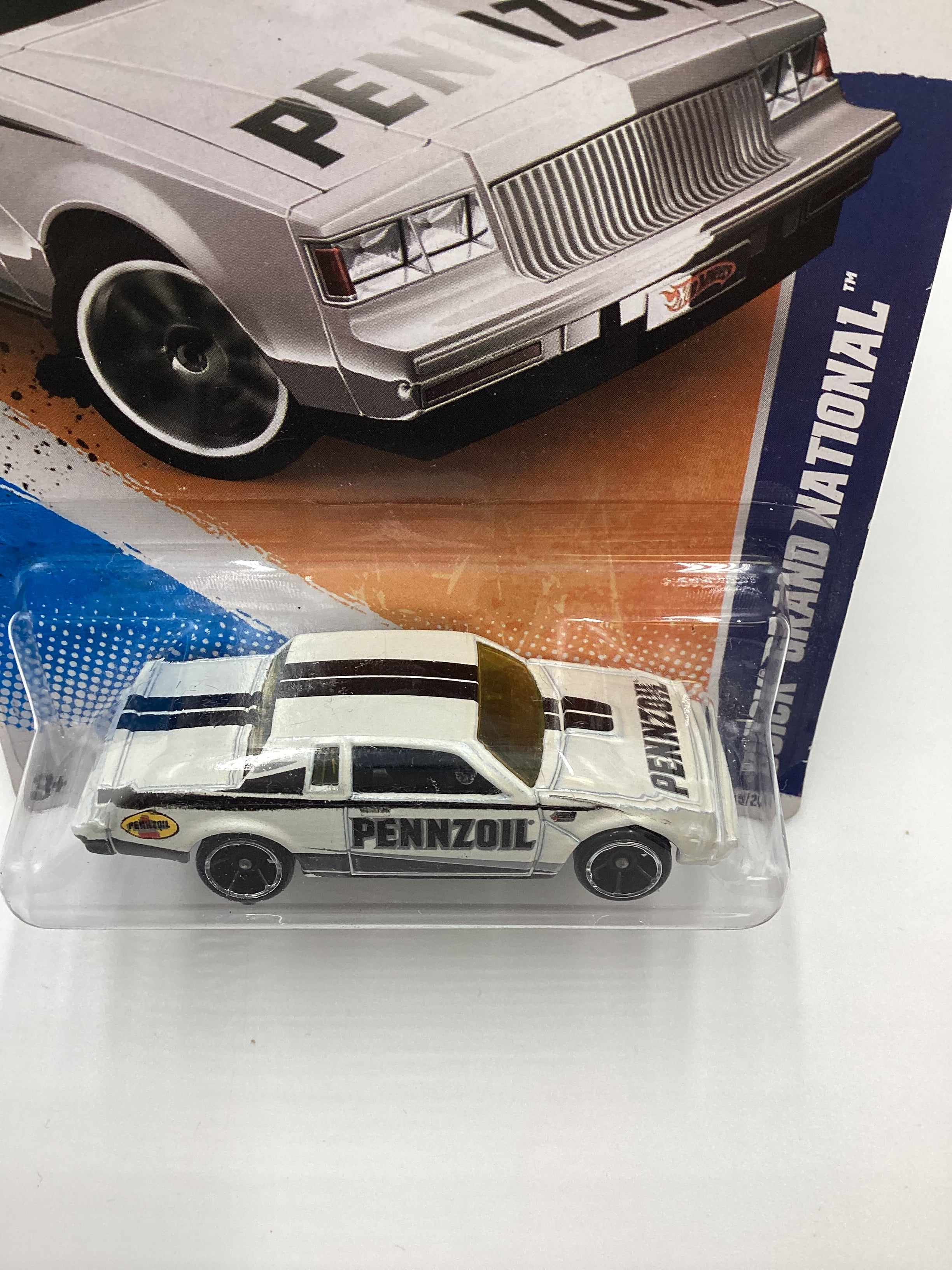 2011 Hot Wheels #139 Buick Grand National White 53D – carolinasdiecast