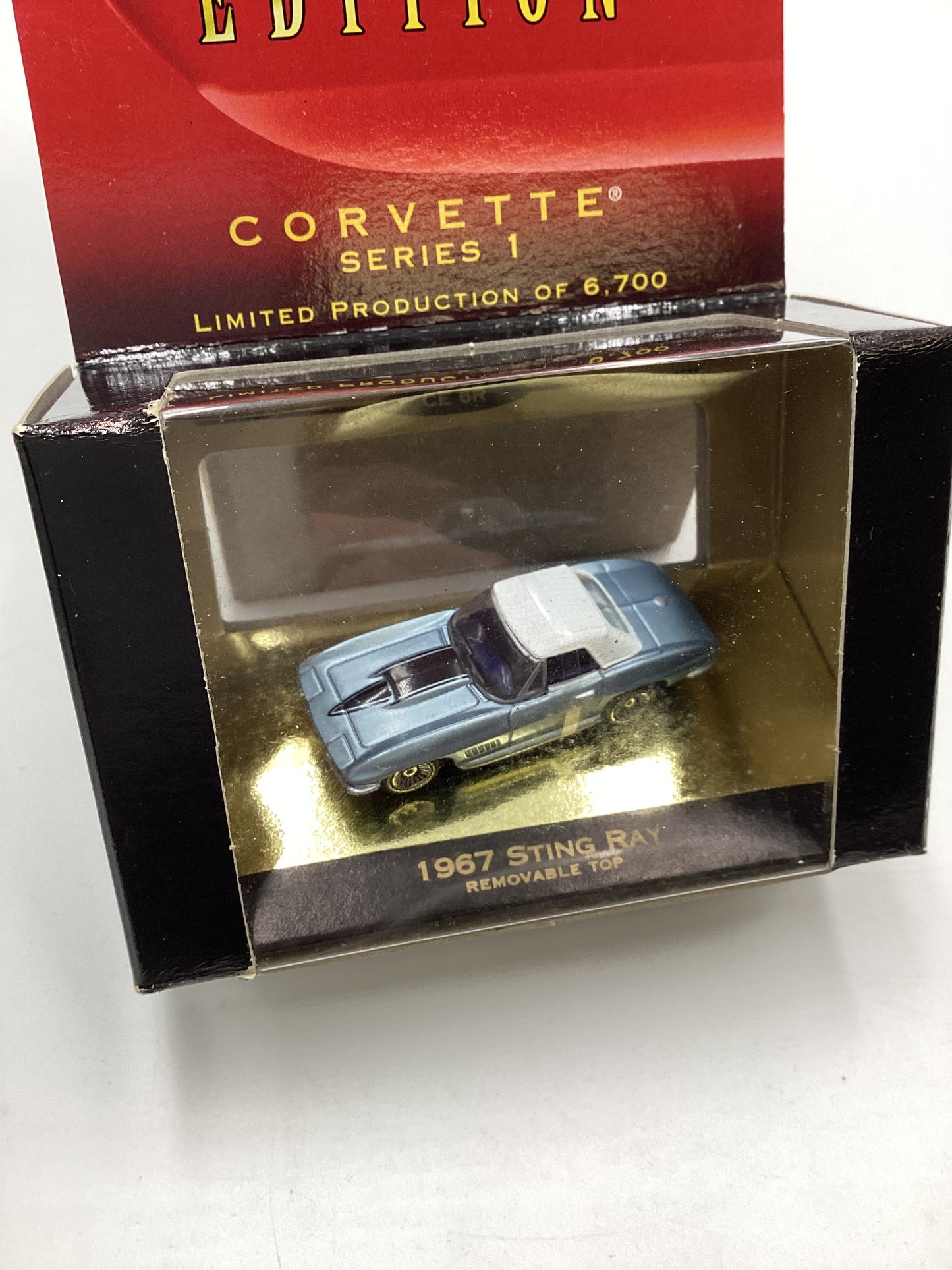Micro Machines Collectors Edition Corvette Series 1 1967 Sting Ray Light Blue 1/6700 SR CE 6R