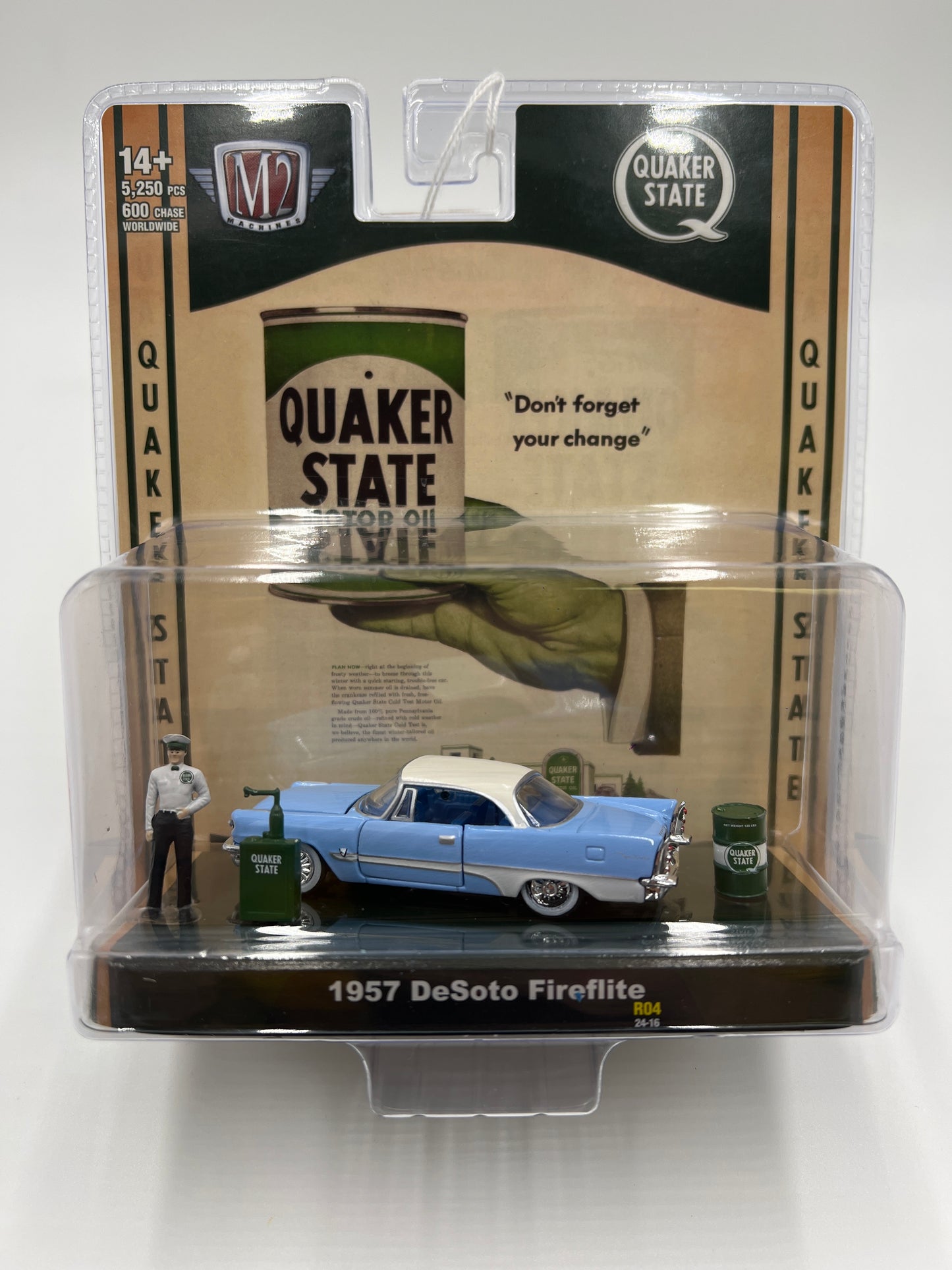 2024 M2 Machines Diorama 1957 DeSoto Fireflite Light Blue R04