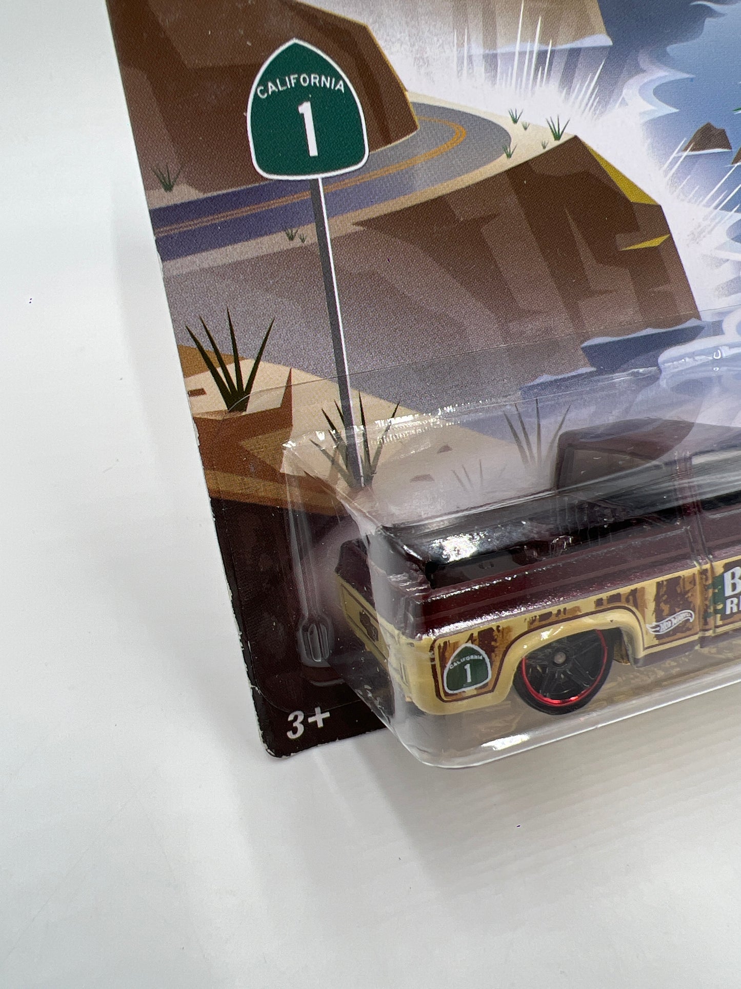 2014 Hot Wheels Road Trippin #22 83 Chevy Silverado W/Protector