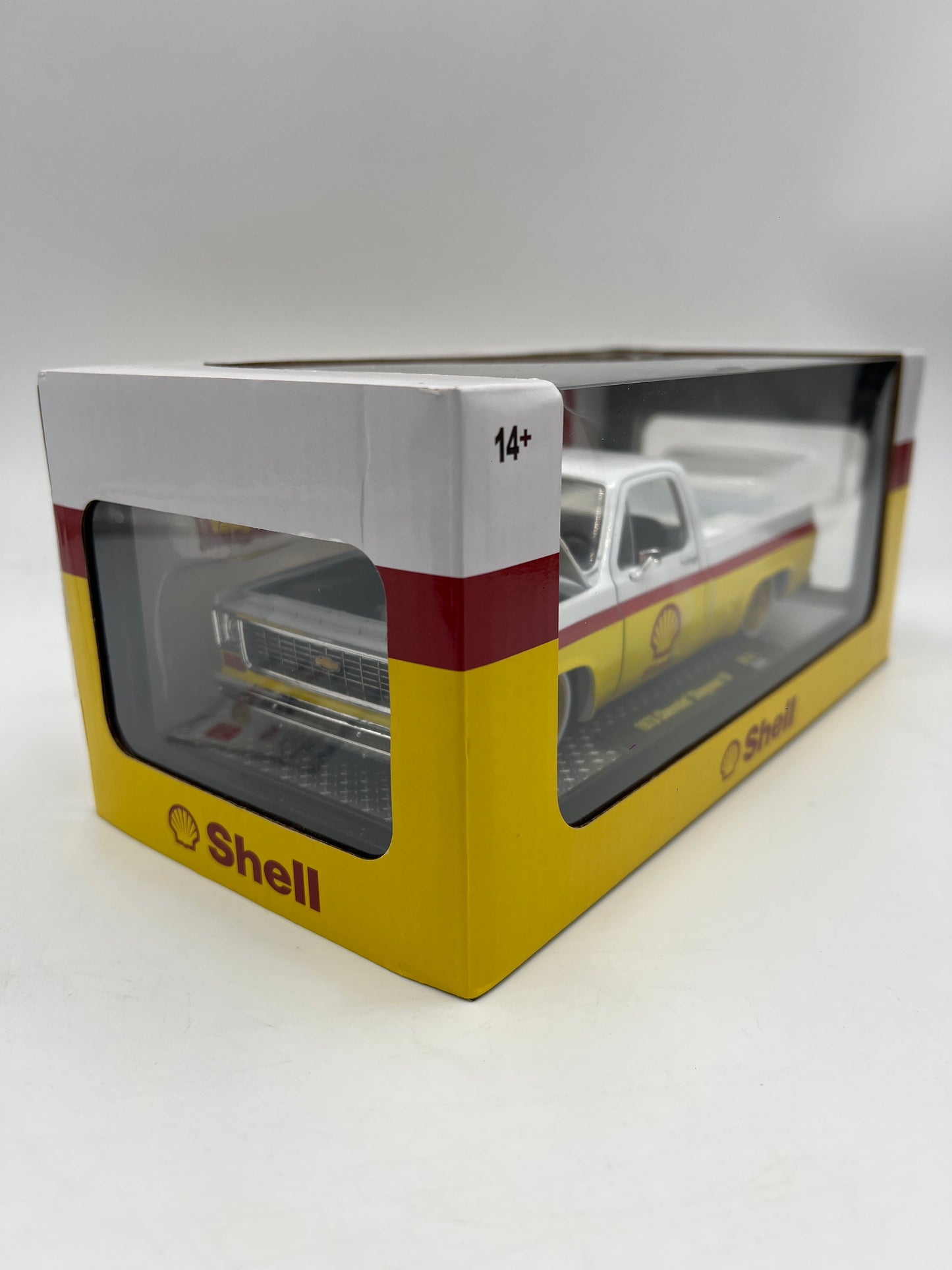 M2 Machines 1/24 Shell 1973 Chevrolet Cheyenne 10 Yellow/White R111 Cracked Blister