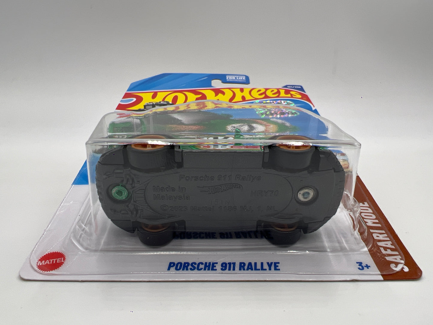 2025 Hot Wheels Factory Sealed Super Treasure Hunt #154 Porsche 911 Rallye Green W/Protector Cracked Blister