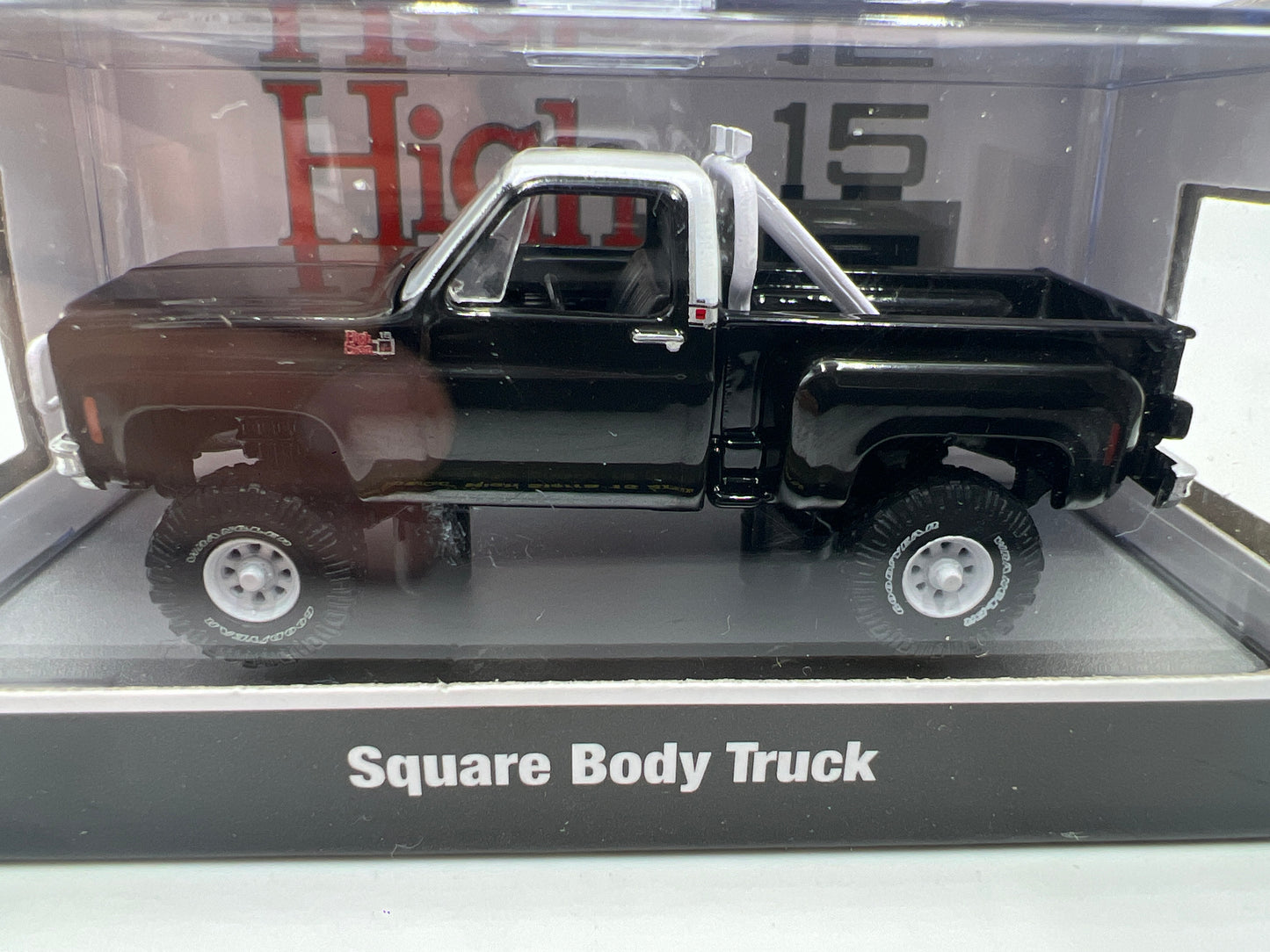 M2 Machines High Sierra 1976 GMC High Sierra 15 4x4 R62 Black