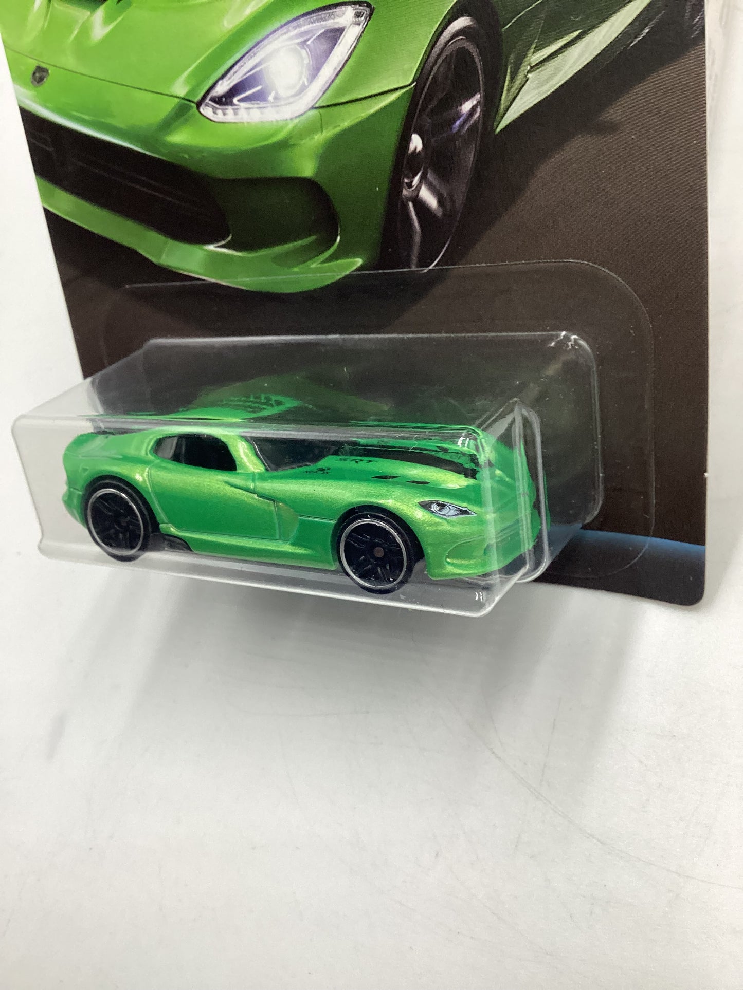 2017 Hot Wheels Forza Motorsport #5 13 SRT Viper Green Light Vein Front 154C