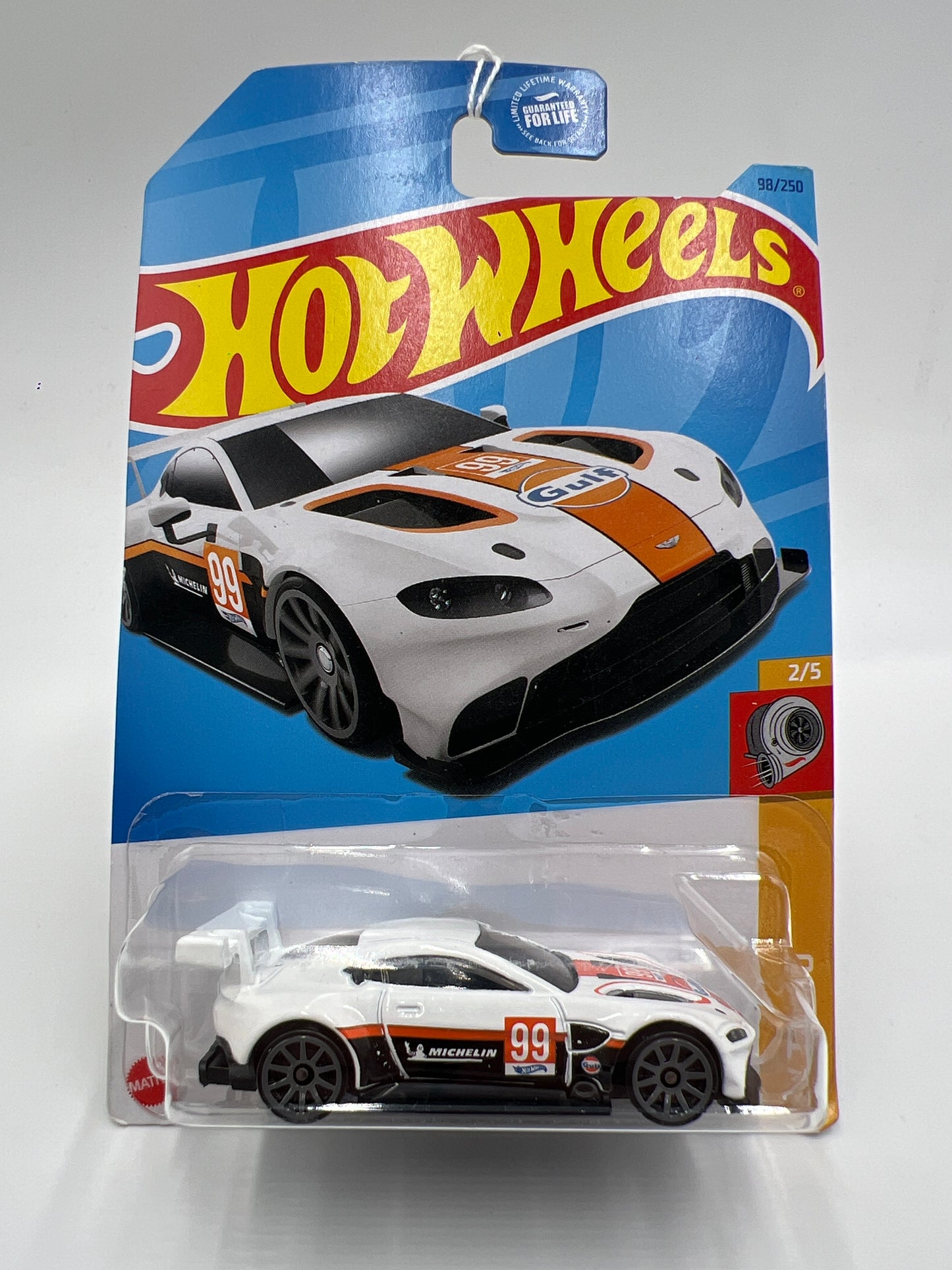 2023 Hot Wheels Turbo #98 Aston Martin Vantage GTE White Gulf 106B