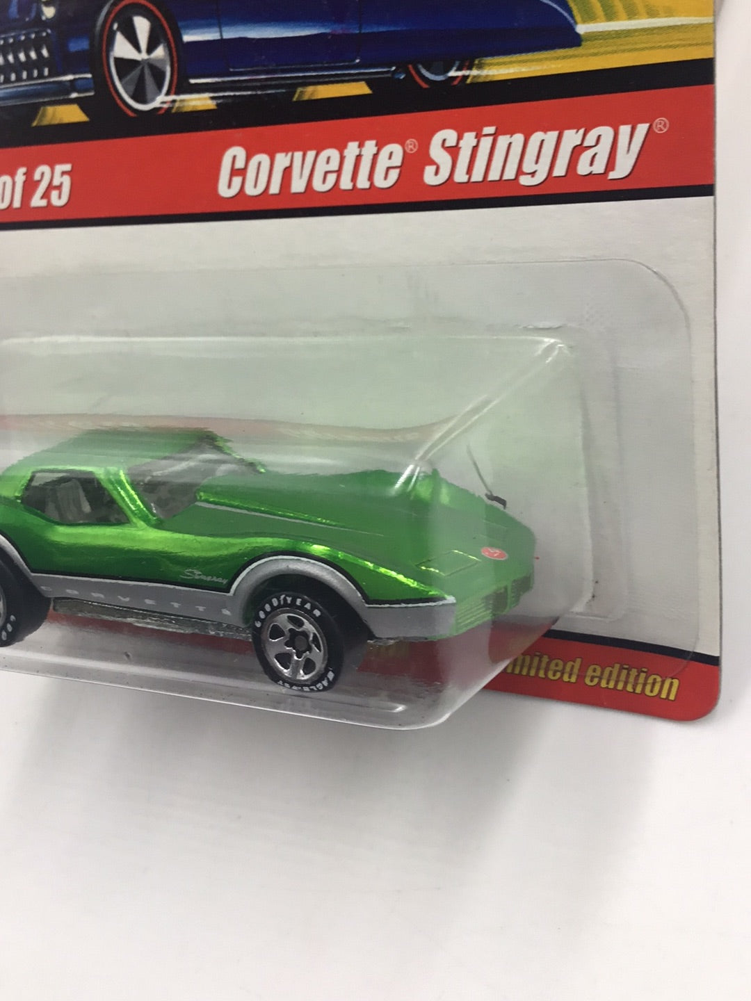 Hot wheels classics series 1 #17 Corvette Stingray 154G