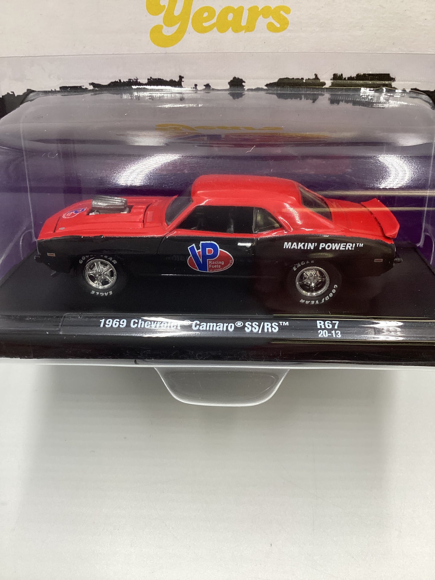 M2 Machines Drivers VP Racing 1969 Chevrolet Camaro SS/RS R67 Black/Red 189B