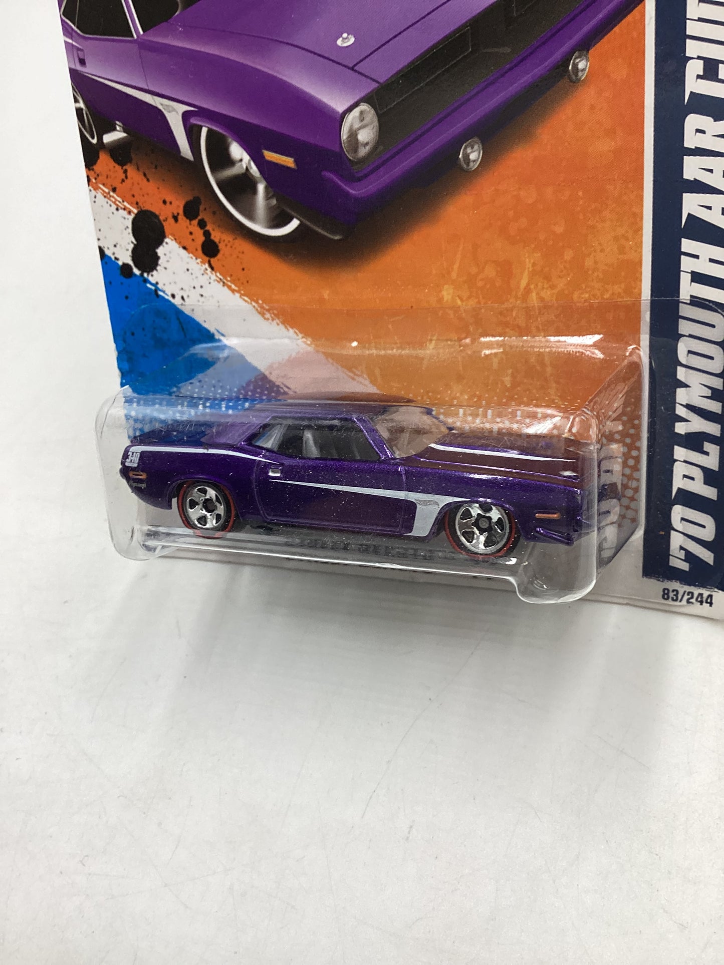 2011 Hot Wheels #83 70 Plymouth AAR Cuda Purple Walmart Exclusive 237C